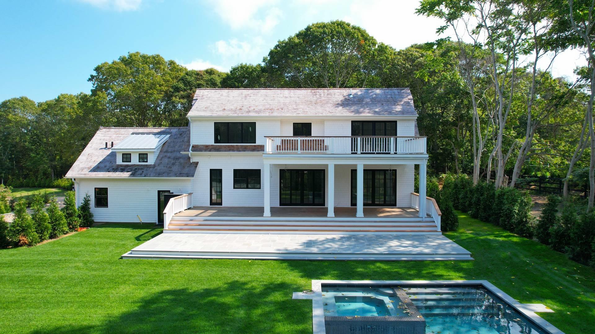 237 N Magee Street, Southampton, NY 11968