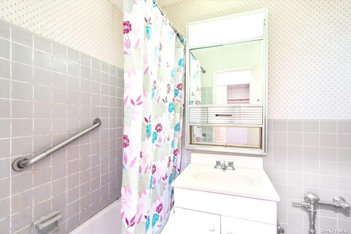 99-35 59 Avenue # 5L, Corona, NY 11368