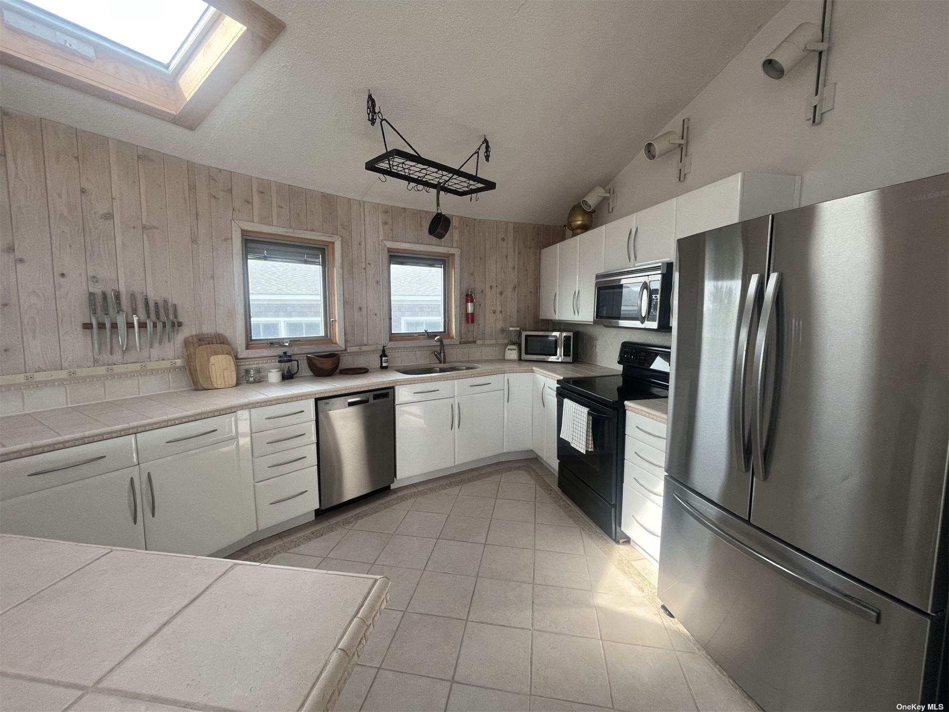 85 Bungalow Walk, Ocean Beach, NY 11770