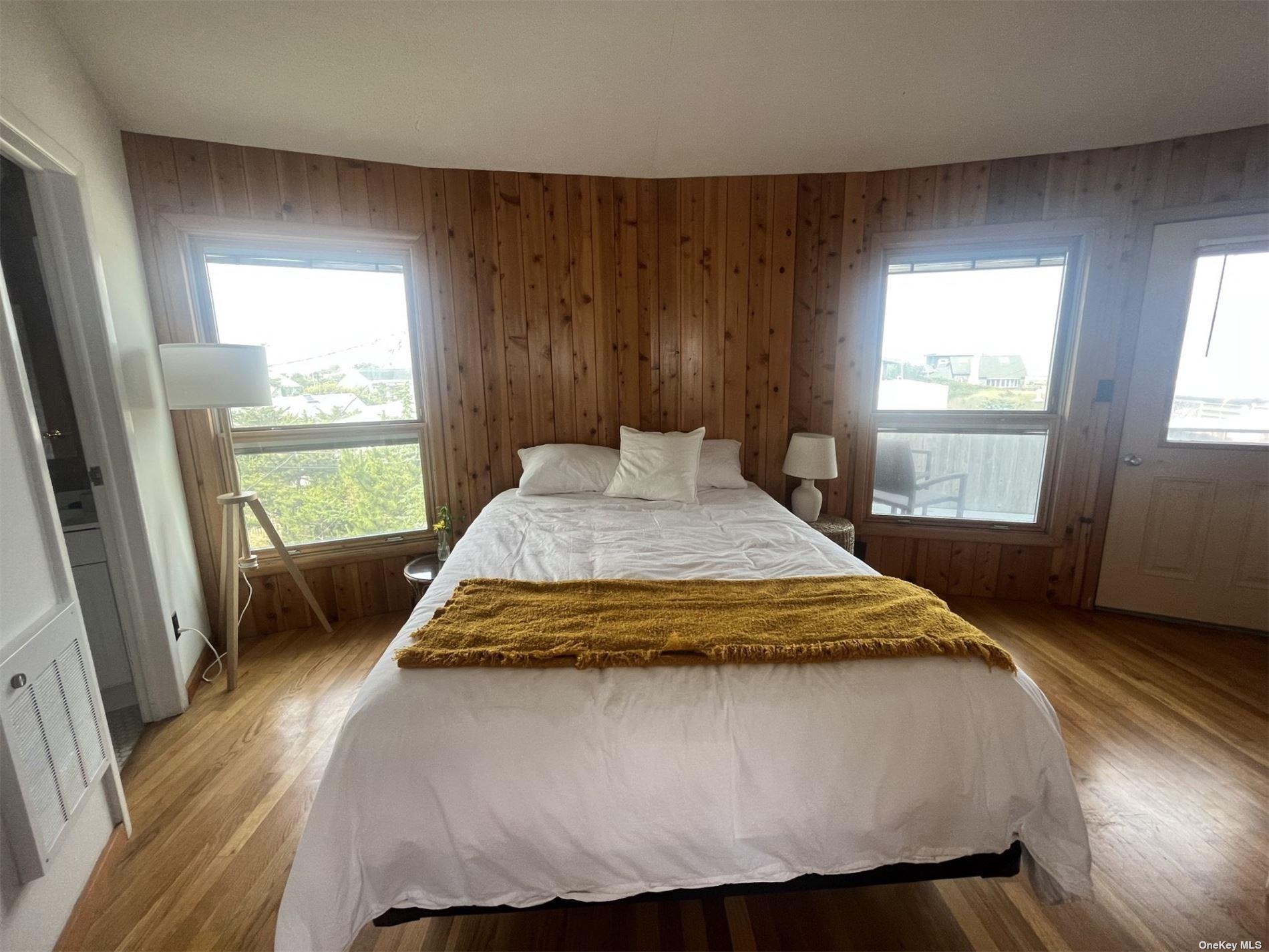 85 Bungalow Walk, Ocean Beach, NY 11770