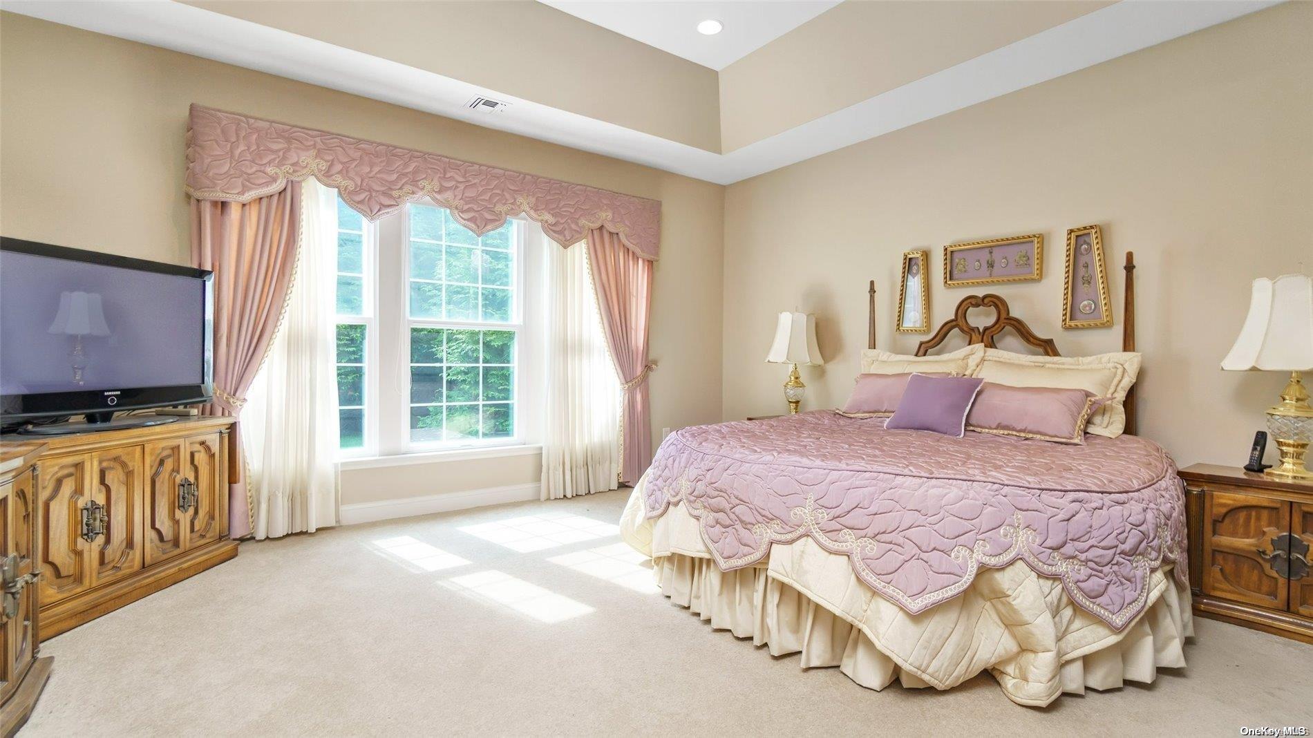 55 Samantha Circle # 55, Westhampton, NY 11977