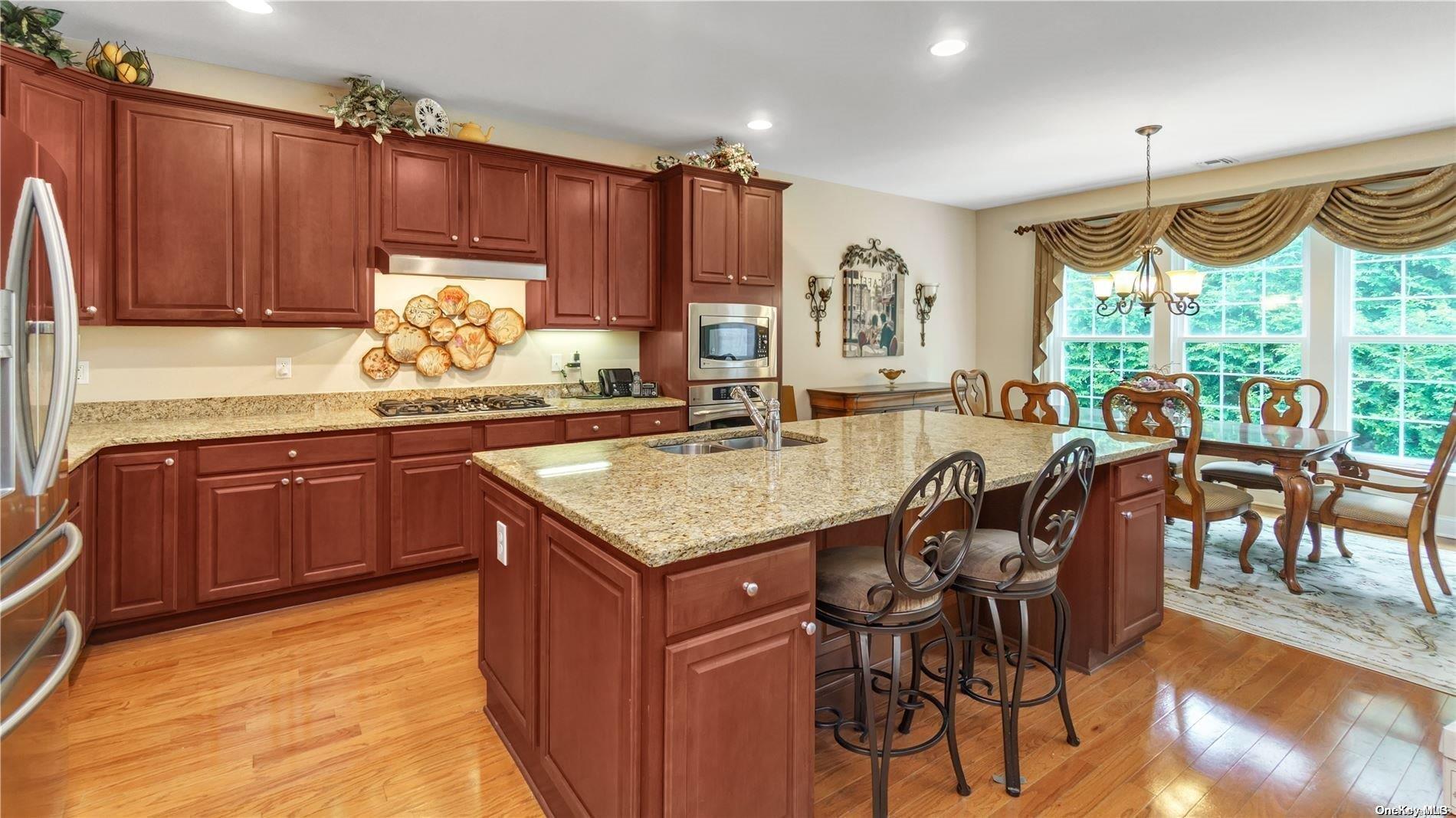 55 Samantha Circle # 55, Westhampton, NY 11977