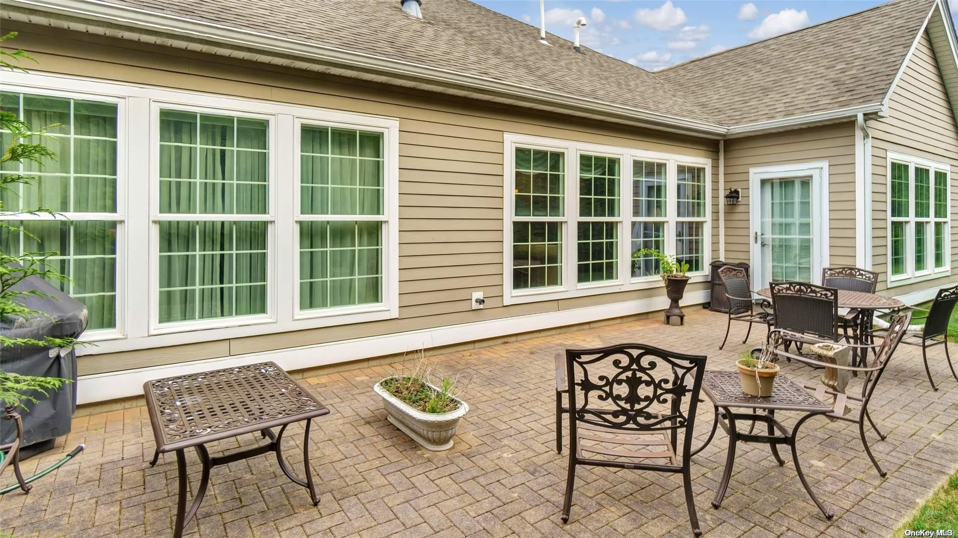 55 Samantha Circle # 55, Westhampton, NY 11977