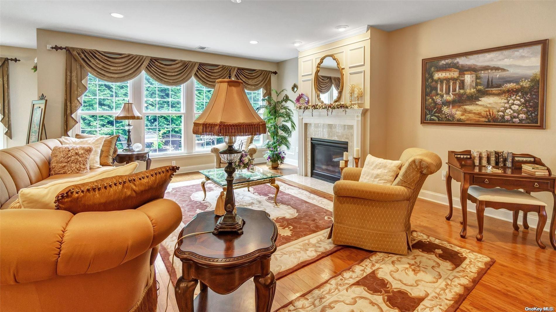 55 Samantha Circle # 55, Westhampton, NY 11977