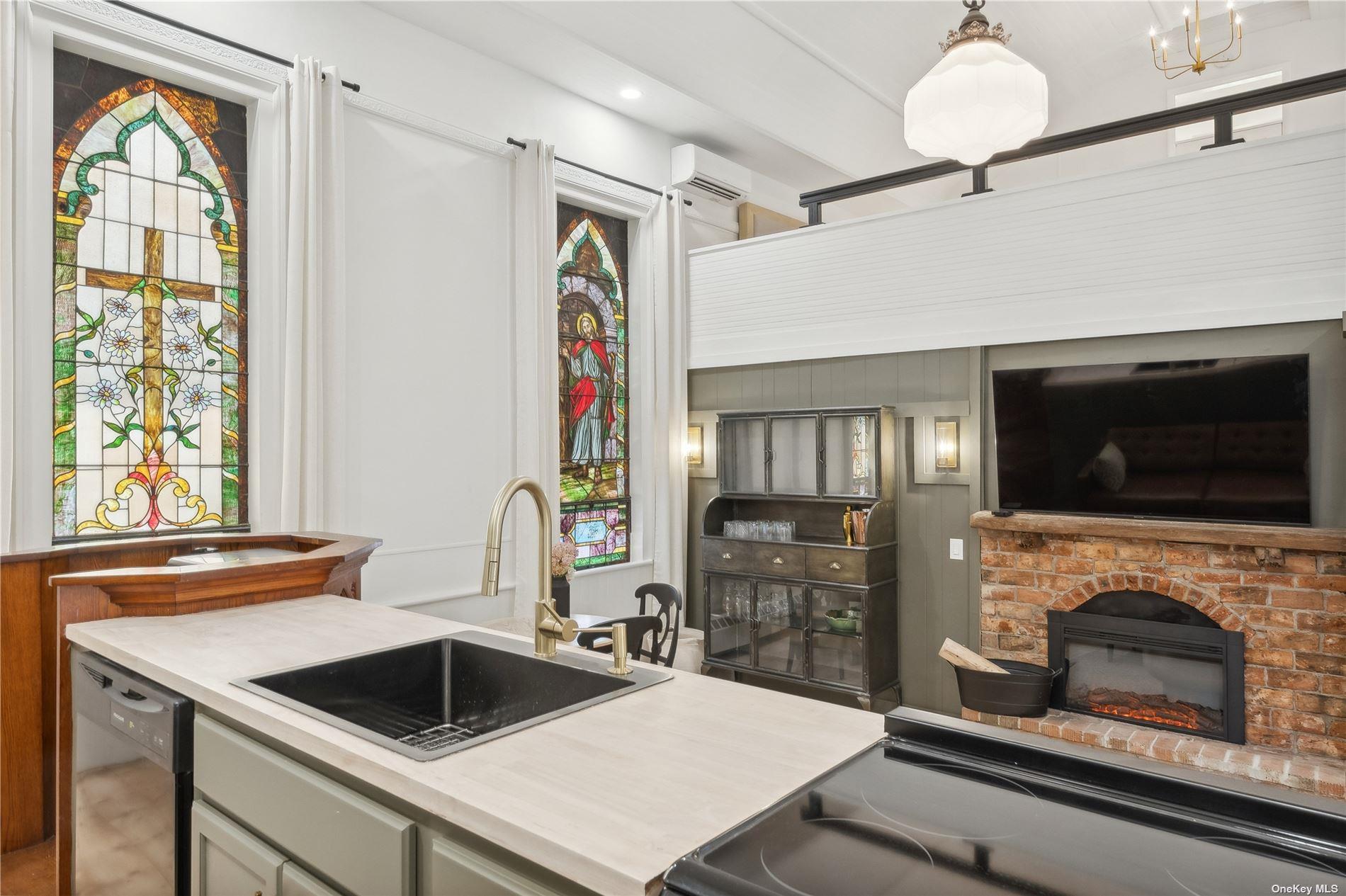 248 5th Avenue, Greenport, NY 11944