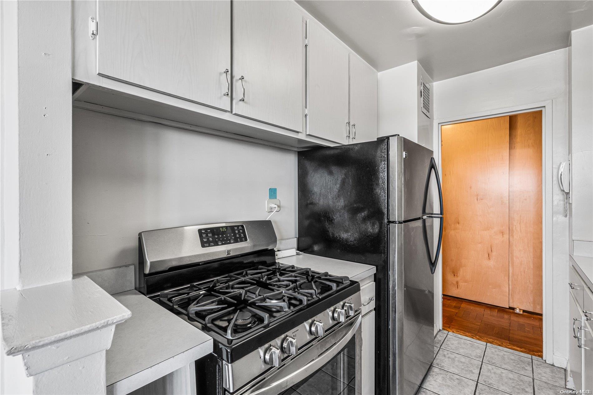 17-85 215th Street # 6R, Bayside, NY 11360