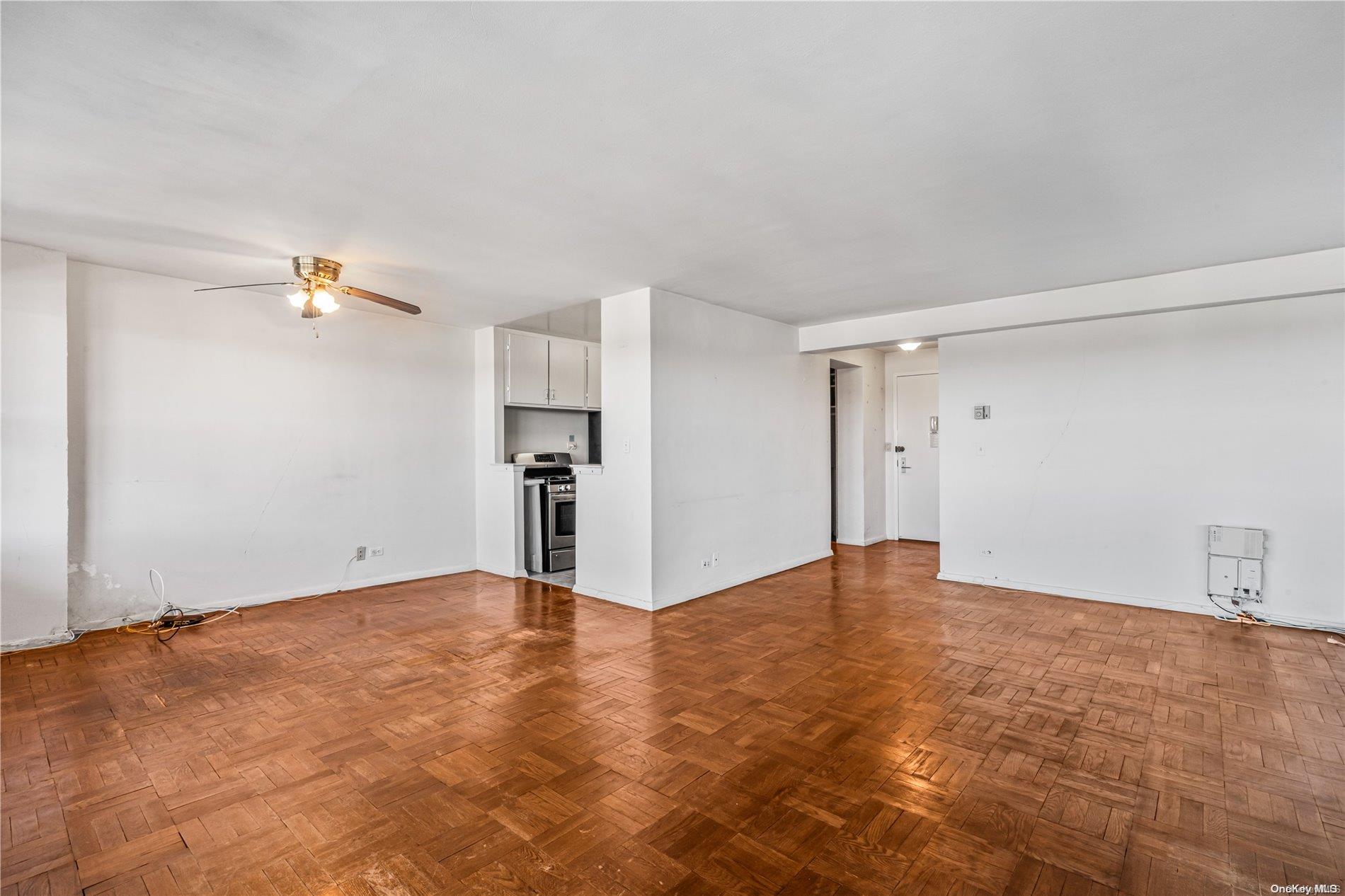 17-85 215th Street # 6R, Bayside, NY 11360