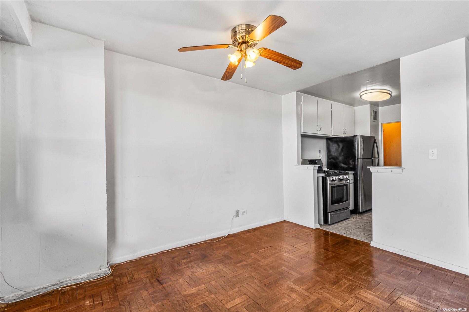 17-85 215th Street # 6R, Bayside, NY 11360