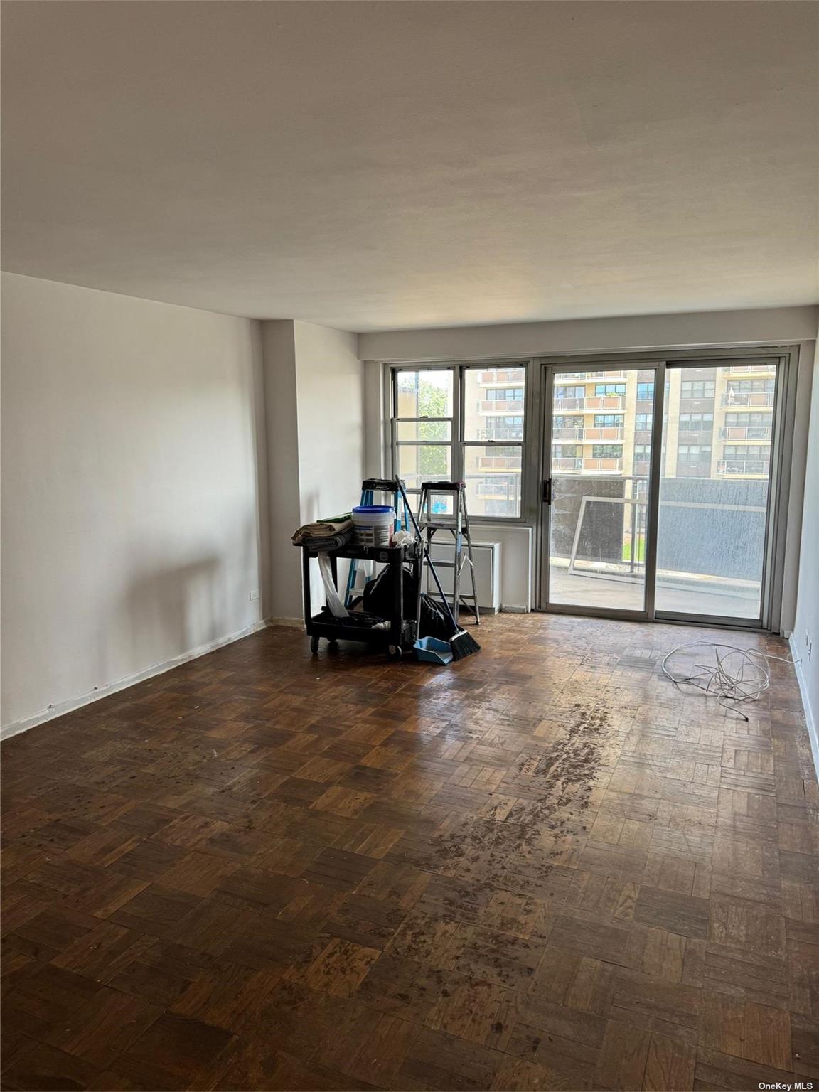 17-85 215 Street # 4J, Bayside, NY 11360