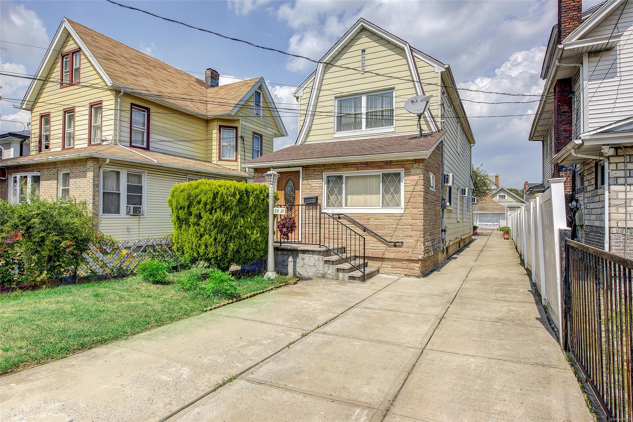 88-27 196th Street, Hollis, NY 11423