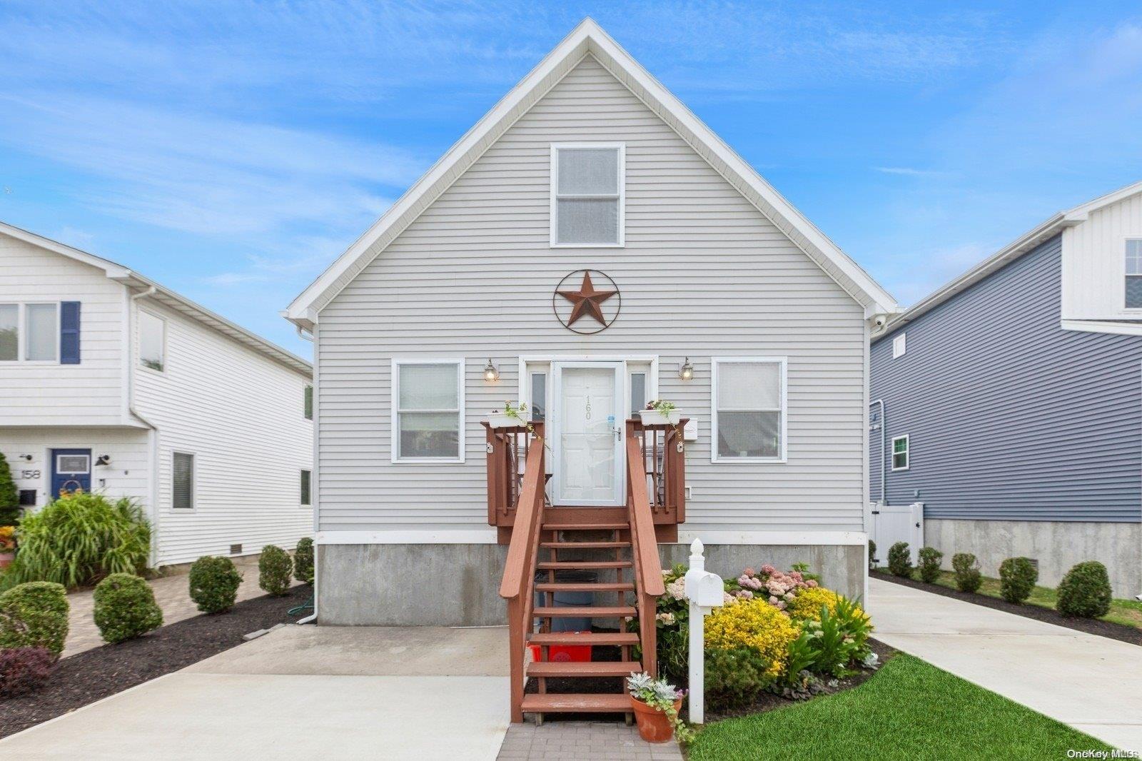 160 Quebec Road, Island Park, NY 11558