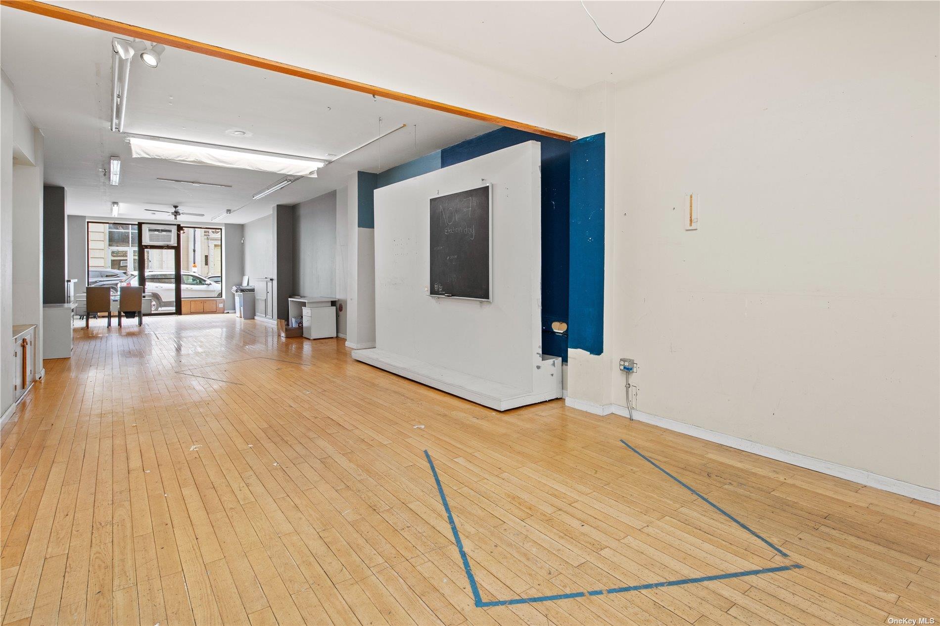 14 Glen Street, Glen Cove, NY 11542