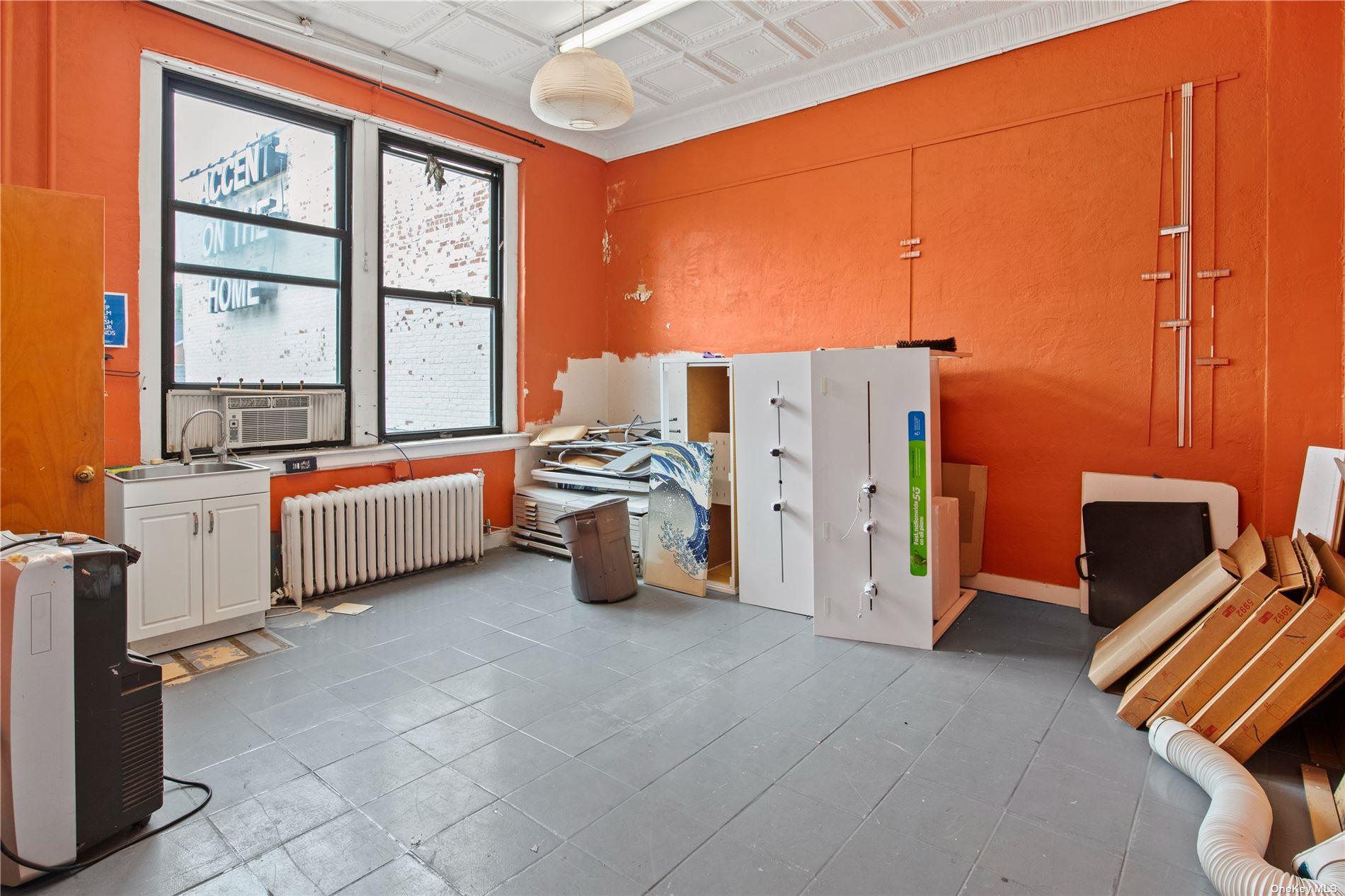 14 Glen Street, Glen Cove, NY 11542