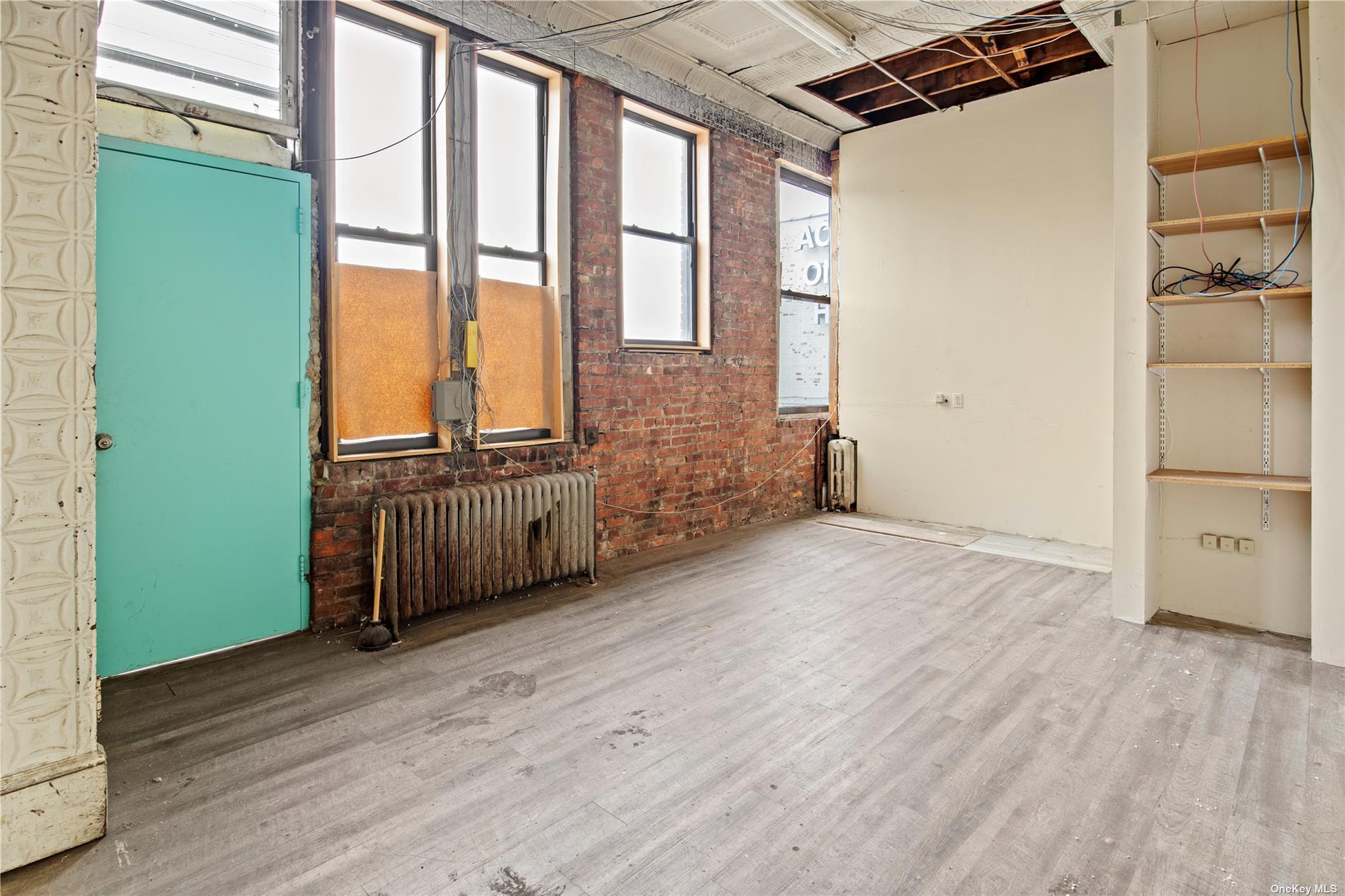 18 Glen Street, Glen Cove, NY 11542