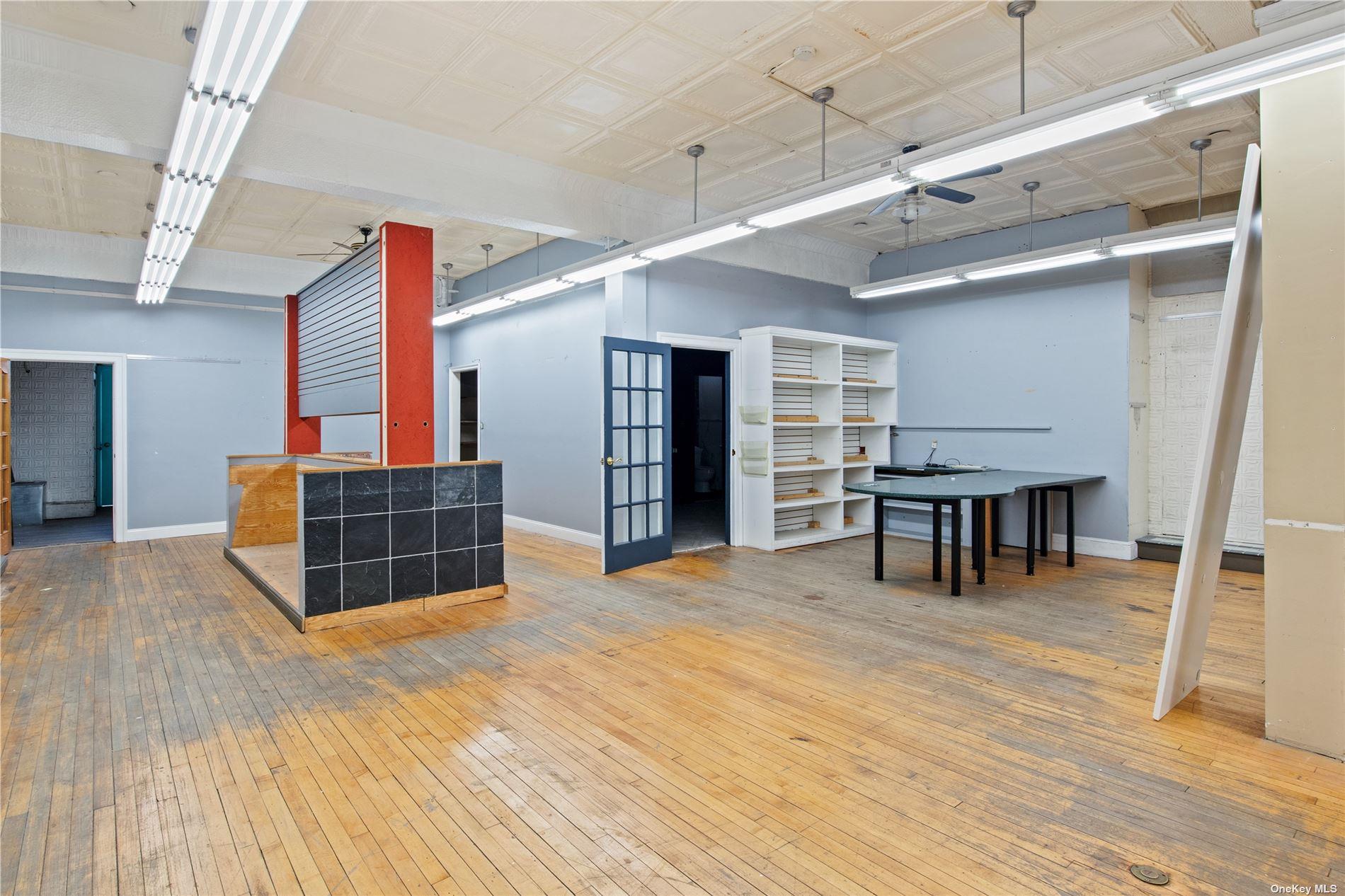 18 Glen Street, Glen Cove, NY 11542