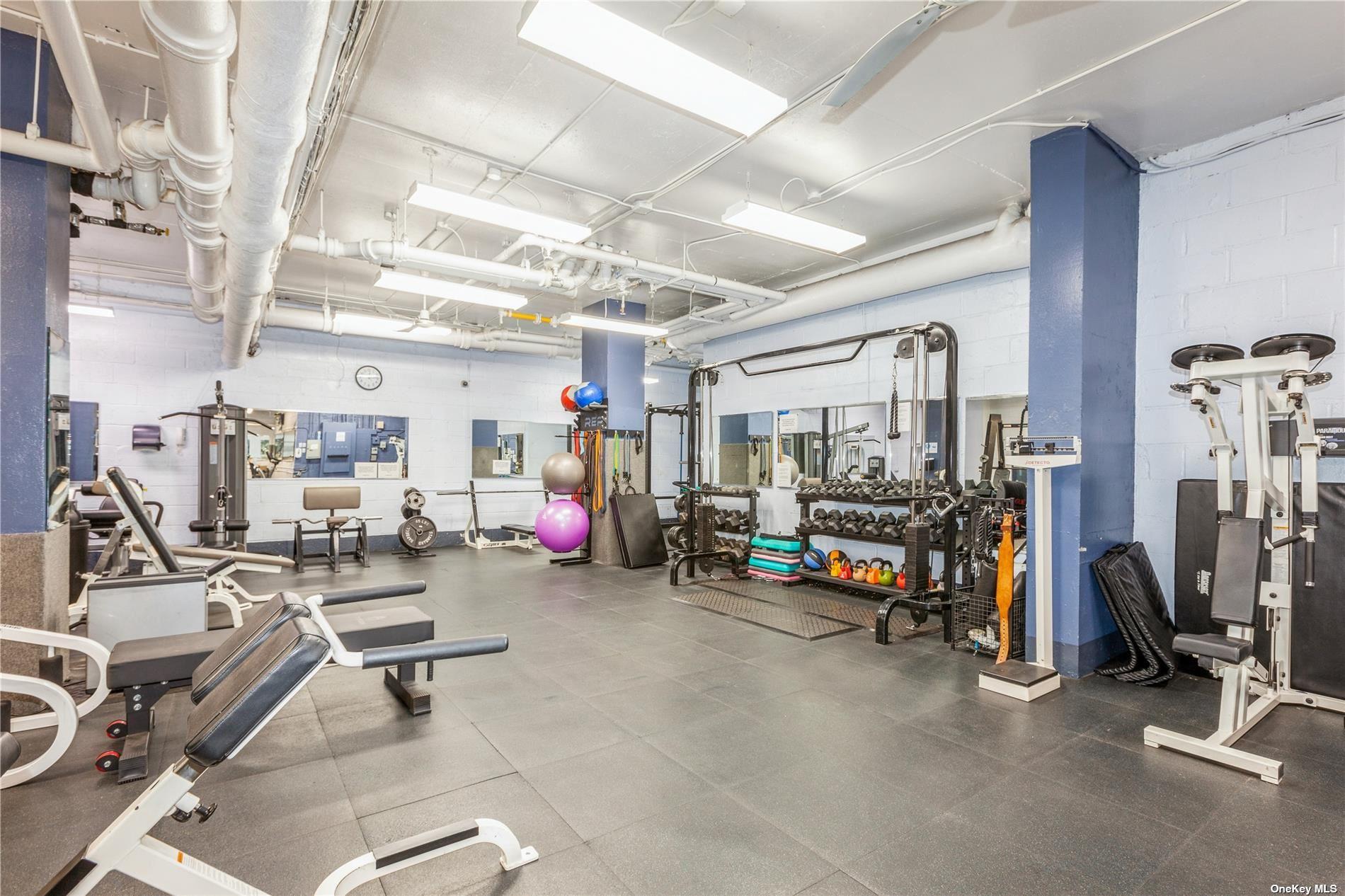 70-25 Yellowstone Boulevard # 12O, Forest Hills, NY 11375