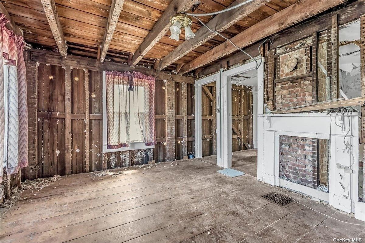 103 3rd Street, Greenport, NY 11944