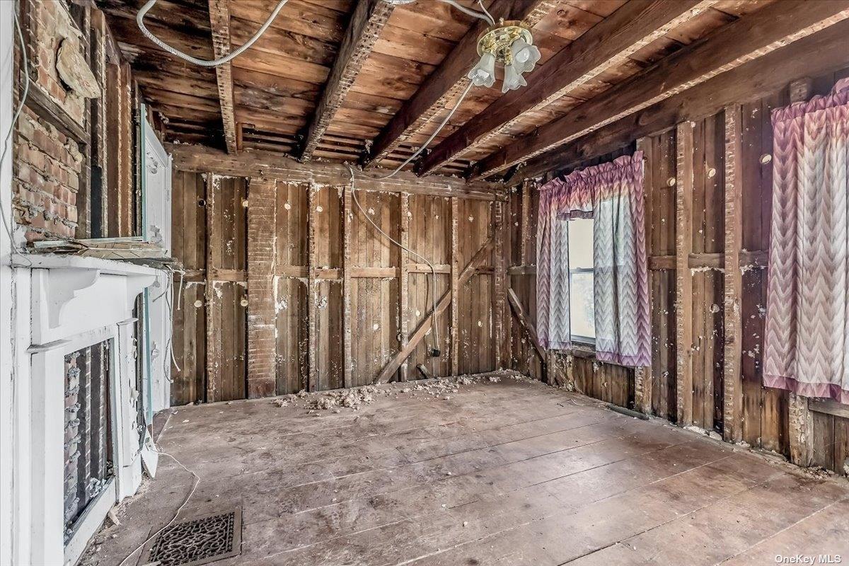 103 3rd Street, Greenport, NY 11944