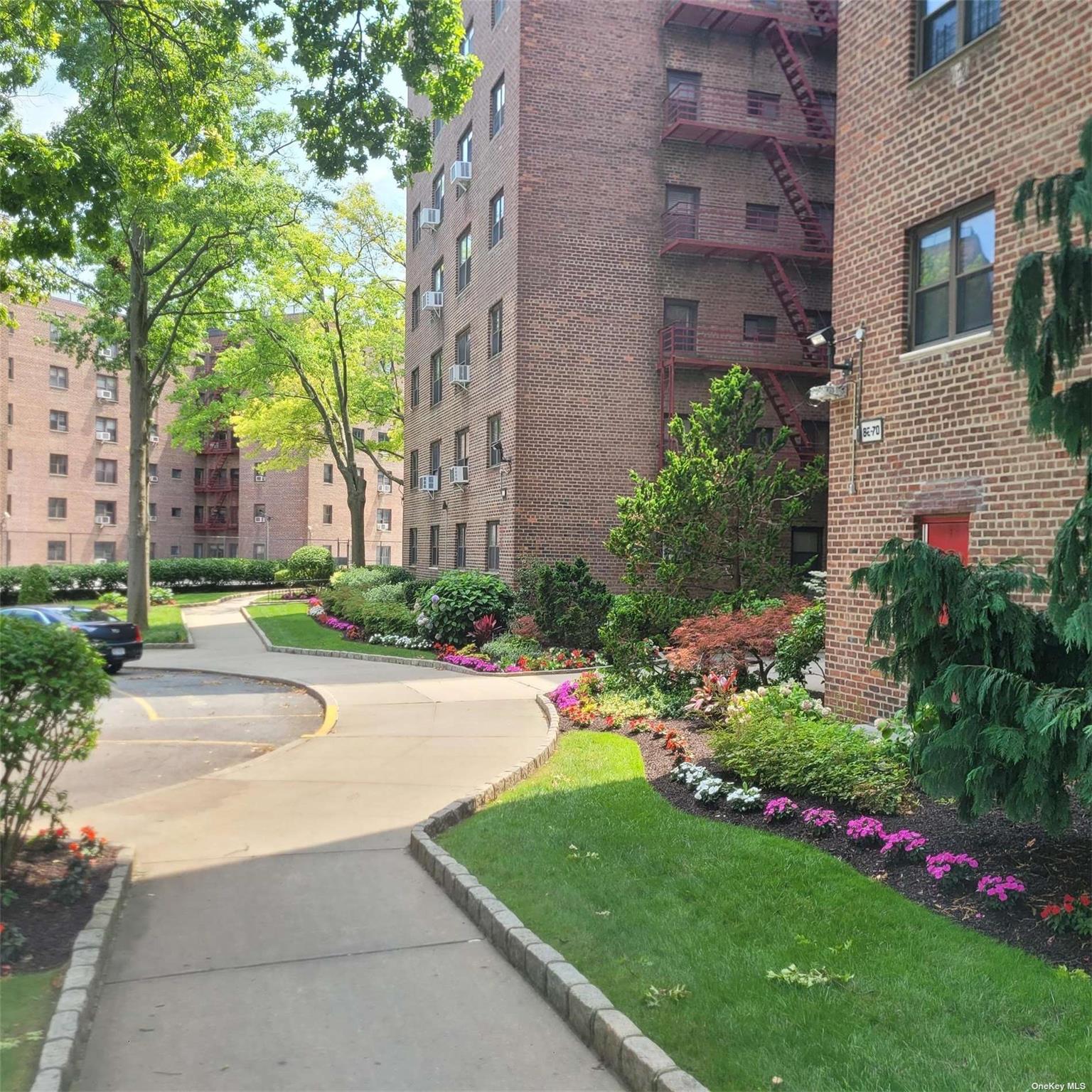 86-70 Francis Lewis Boulevard # A-13, Holliswood, NY 11423