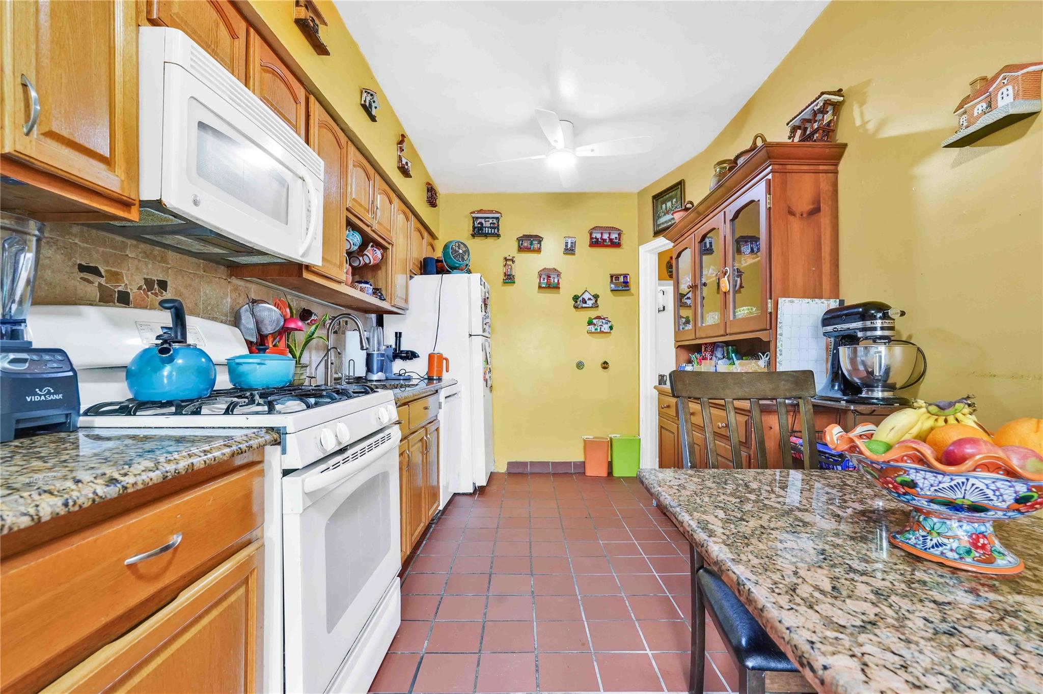 25-37 48th Street, Astoria, NY 11103