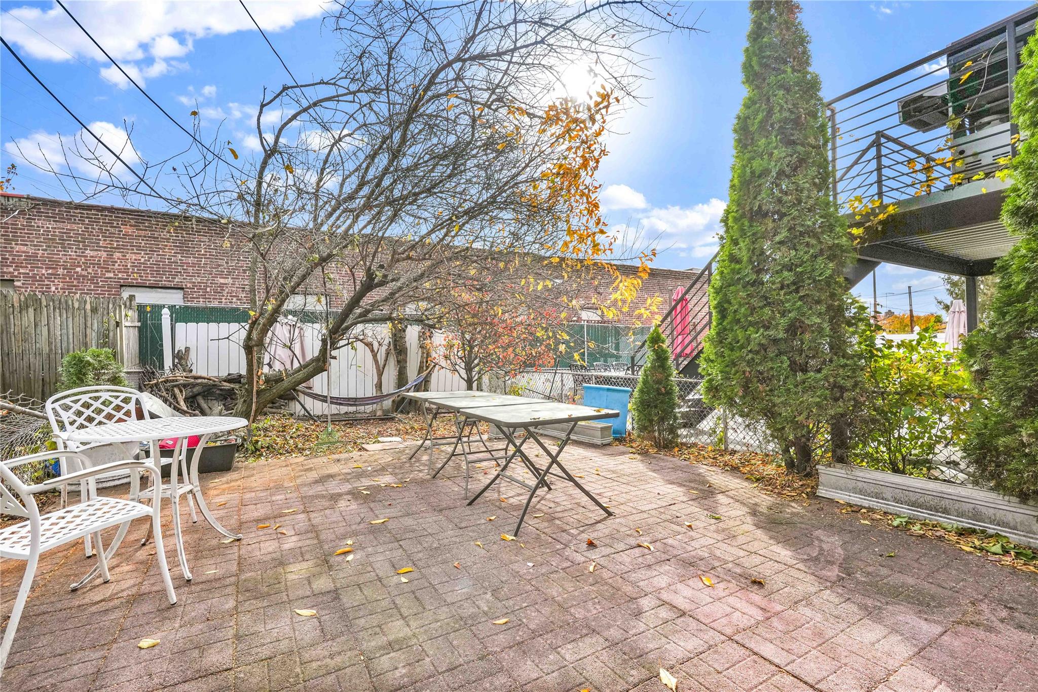 25-37 48th Street, Astoria, NY 11103