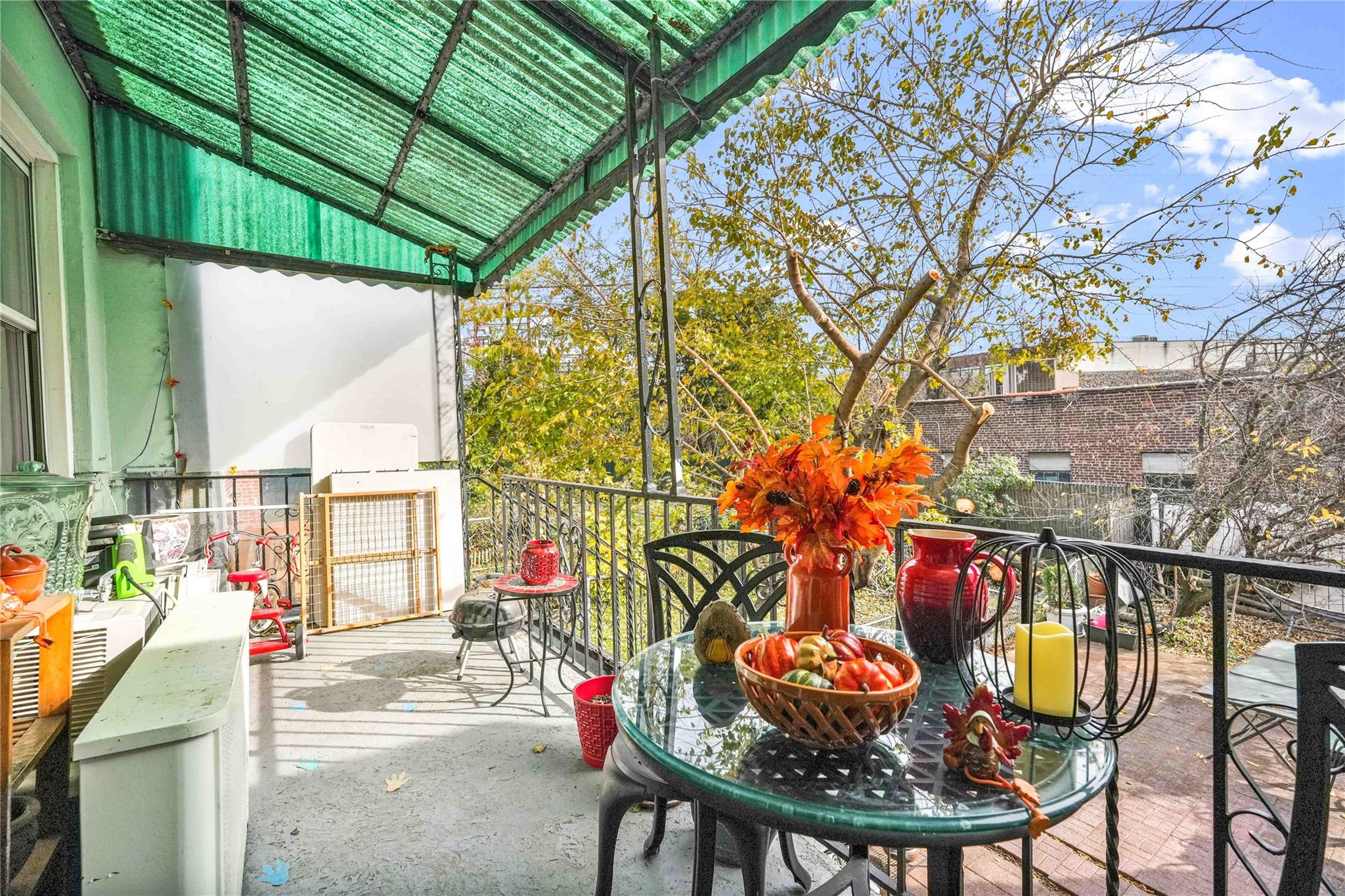 25-37 48th Street, Astoria, NY 11103