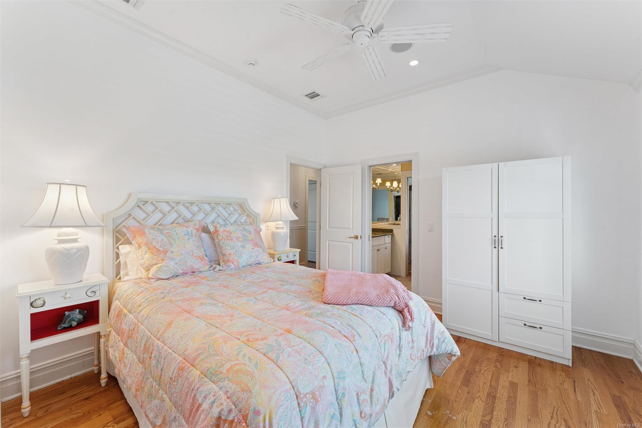 21 Rogers Lane, Remsenburg, NY 11960