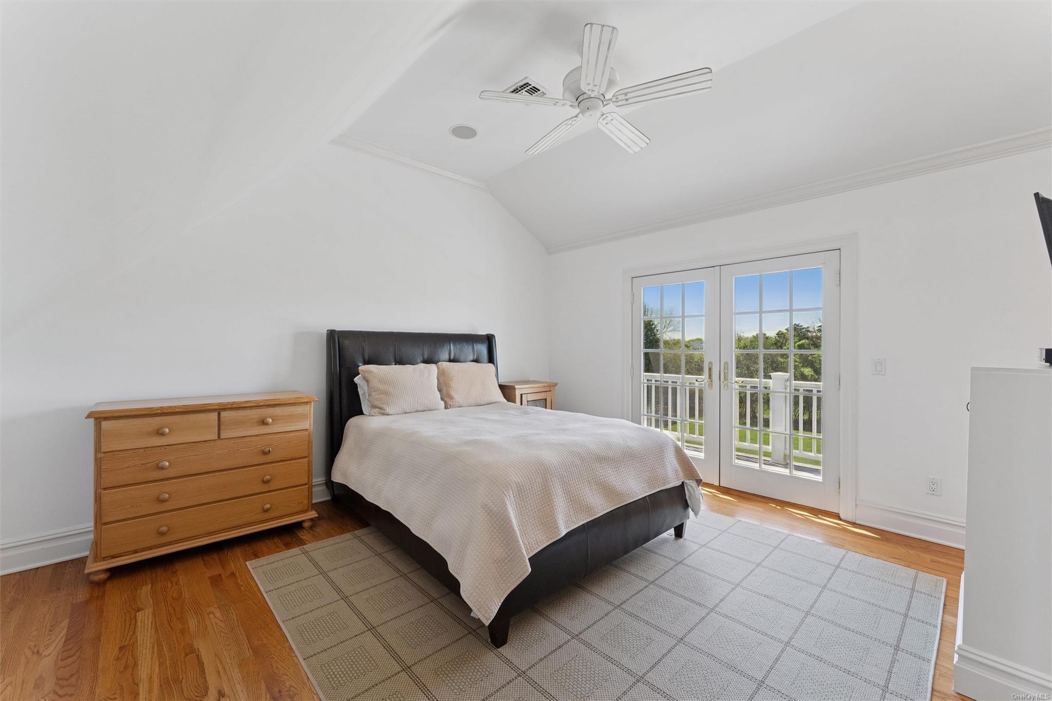 21 Rogers Lane, Remsenburg, NY 11960