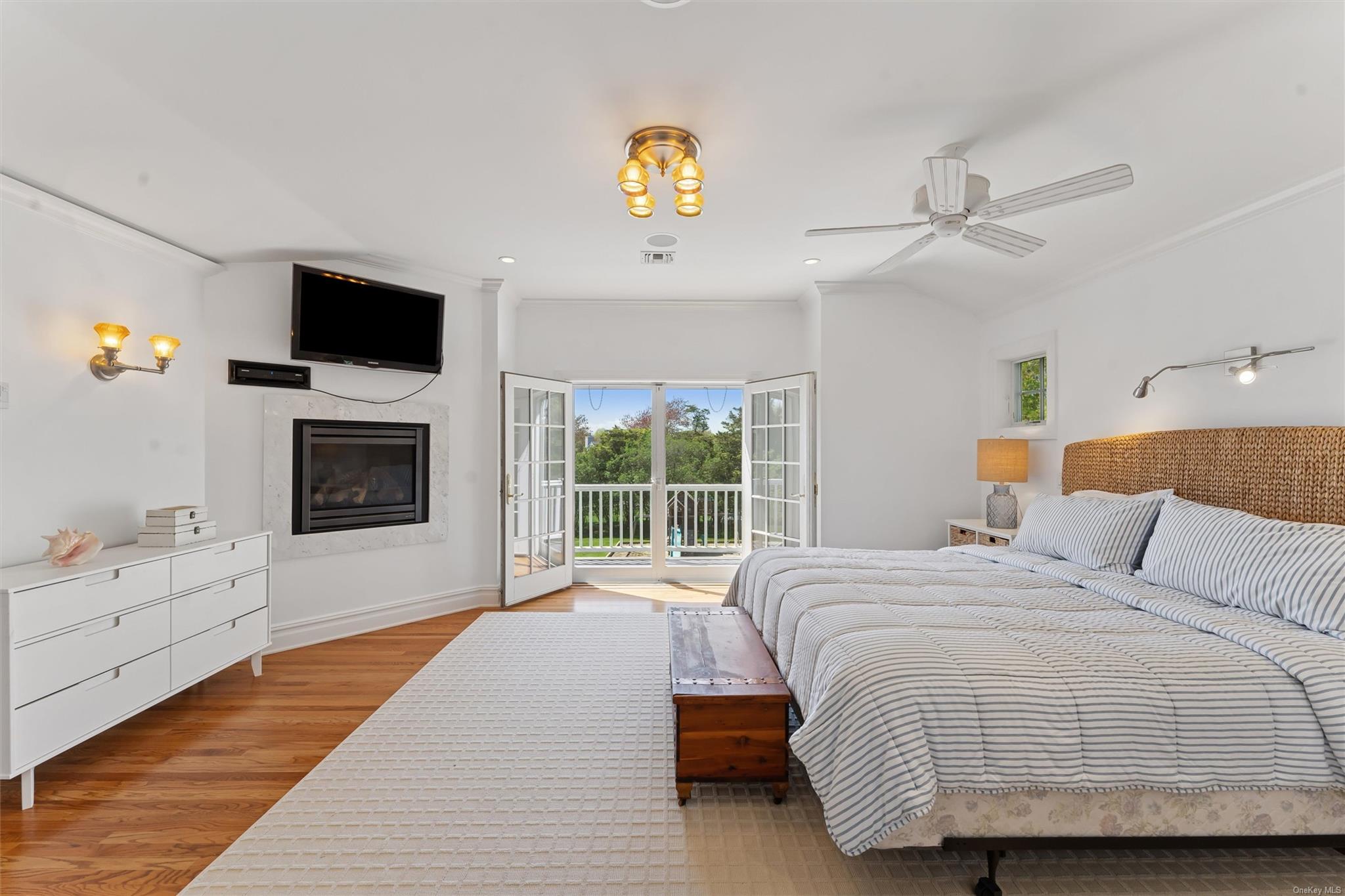 21 Rogers Lane, Remsenburg, NY 11960