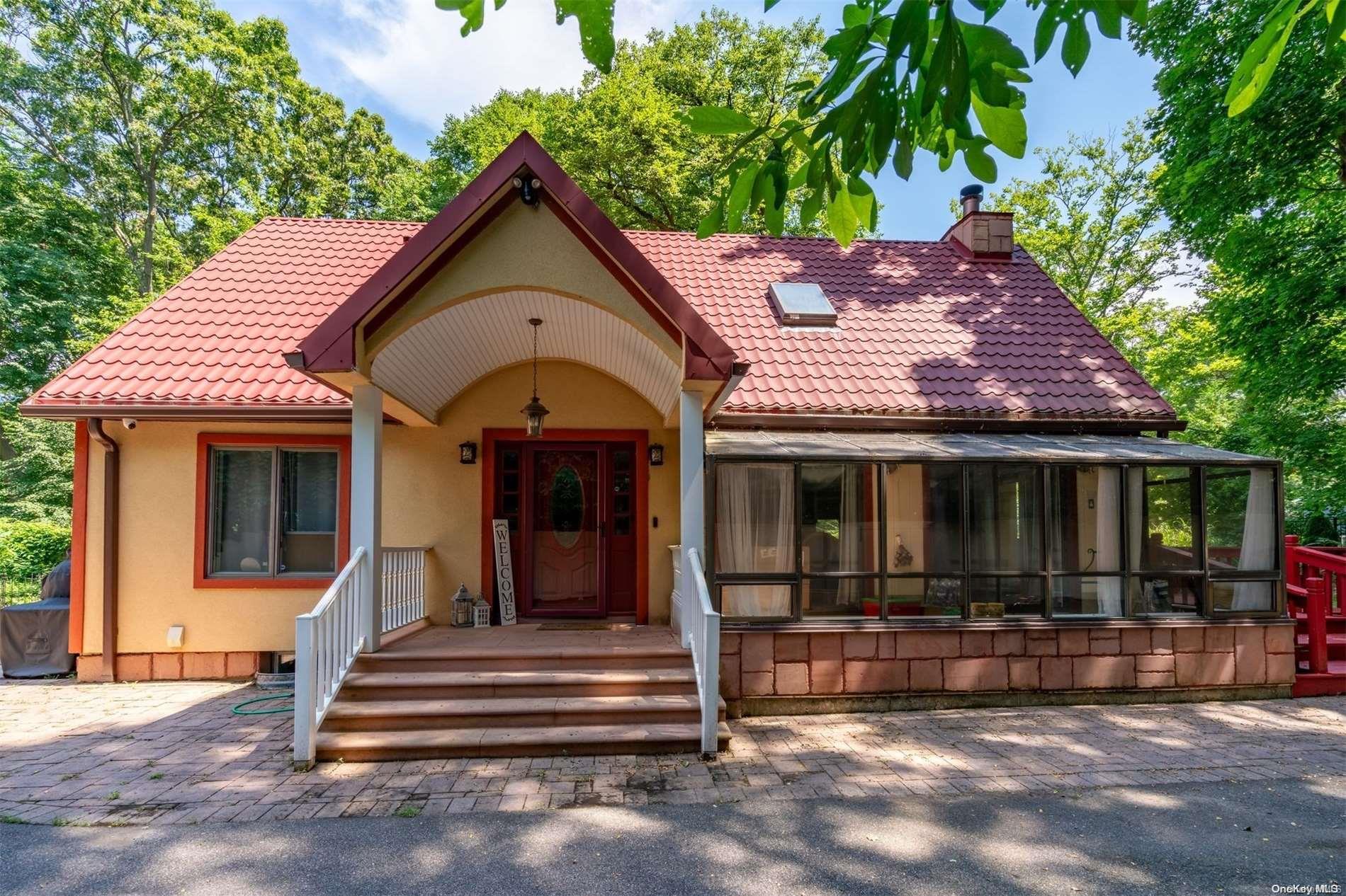 25A Hartman Hill Road, Huntington, NY 11743