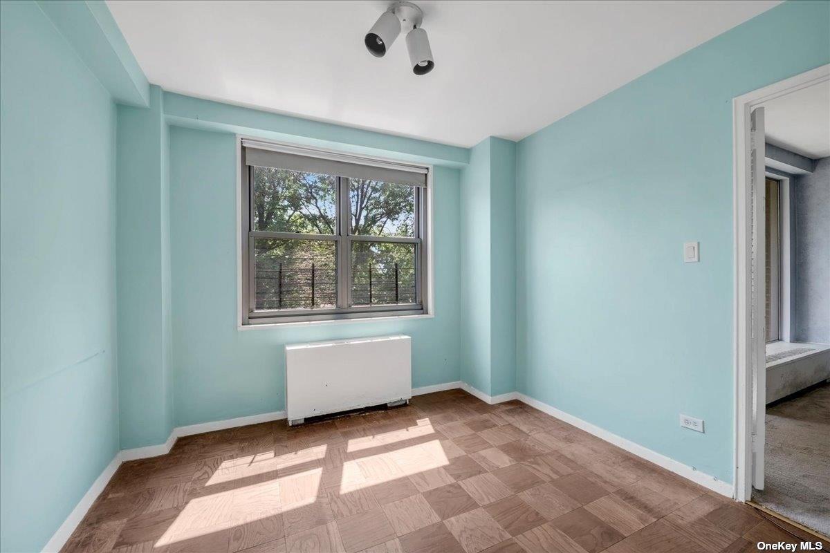 61-20 Grand Central Parkway # C303, Forest Hills, NY 11375