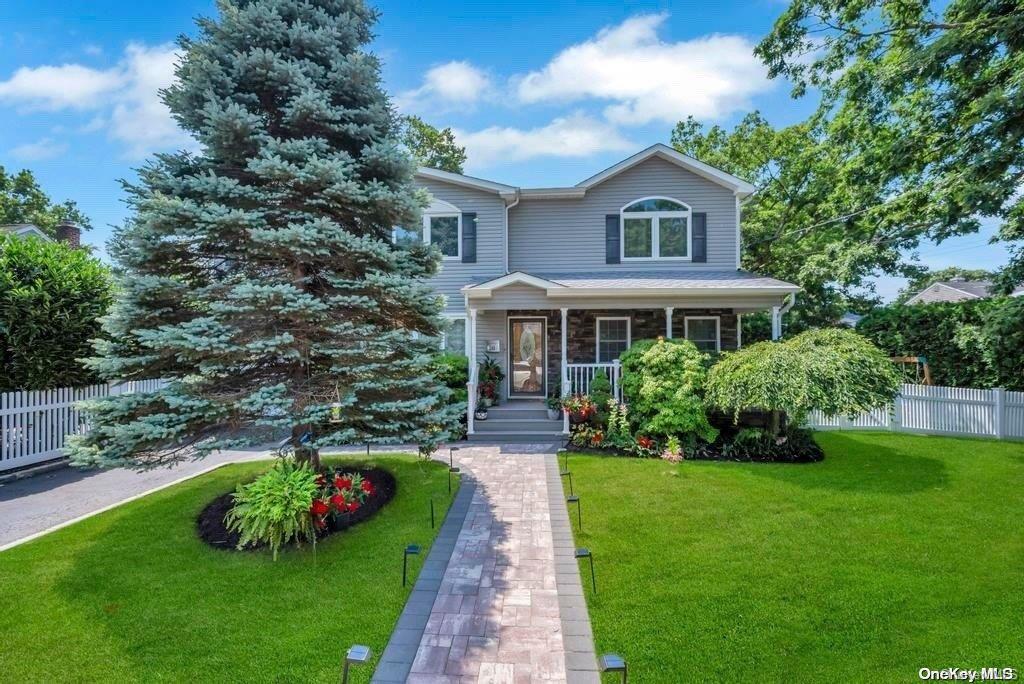200 Greenwich Avenue, Massapequa Park, NY 11762