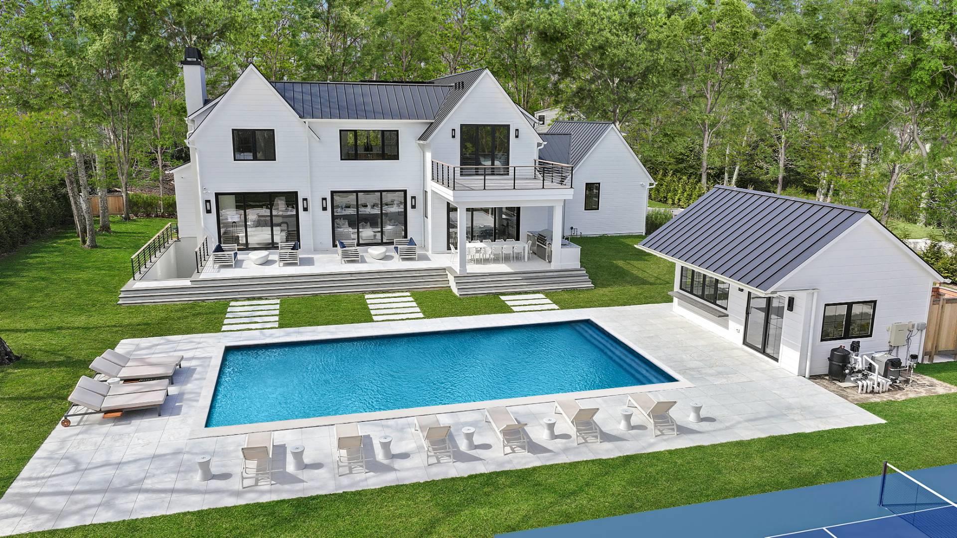 7 Ashwood, Southampton, NY 11968