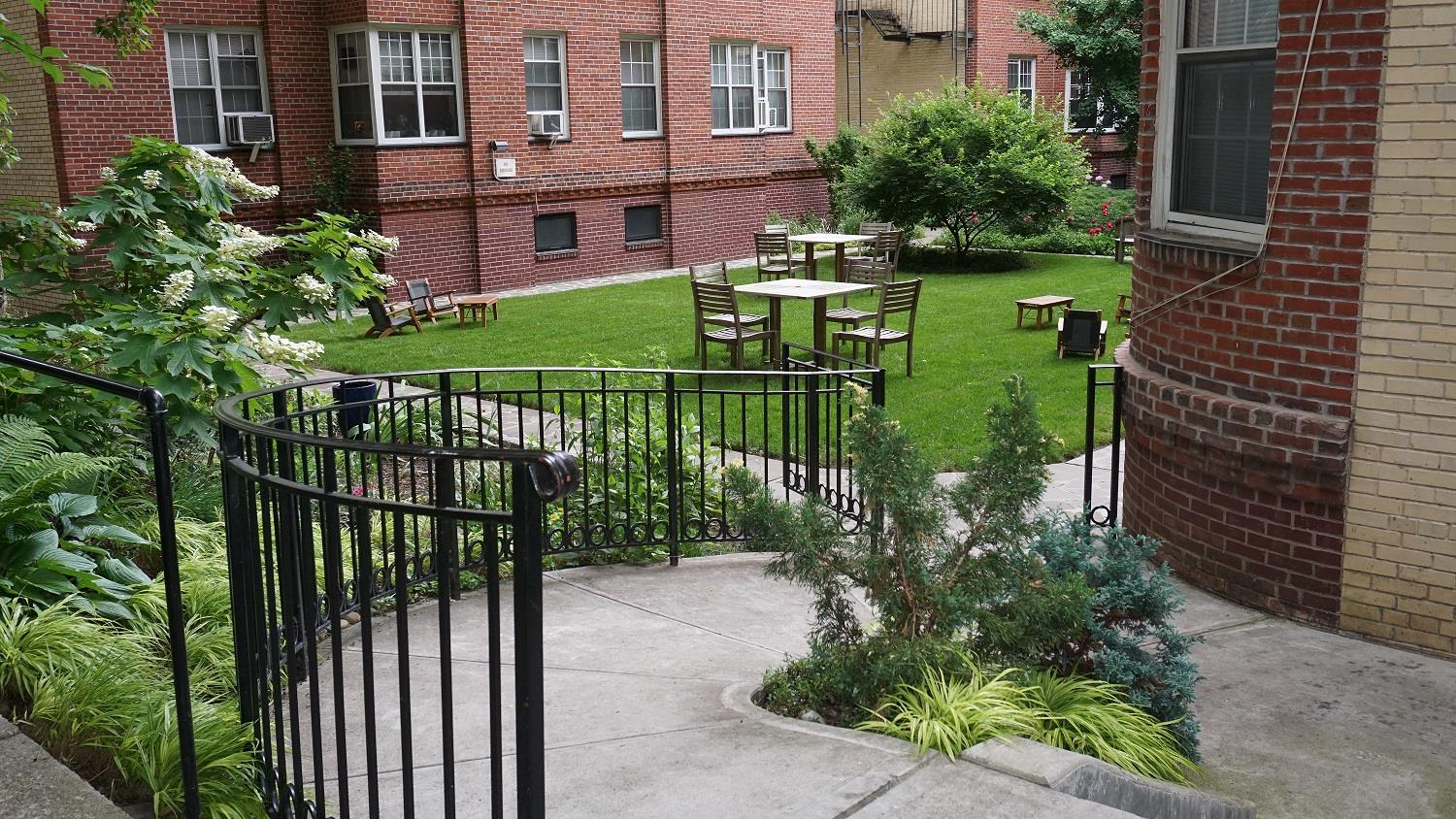 77-12 35 Avenue # A24, Jackson Heights, NY 11372