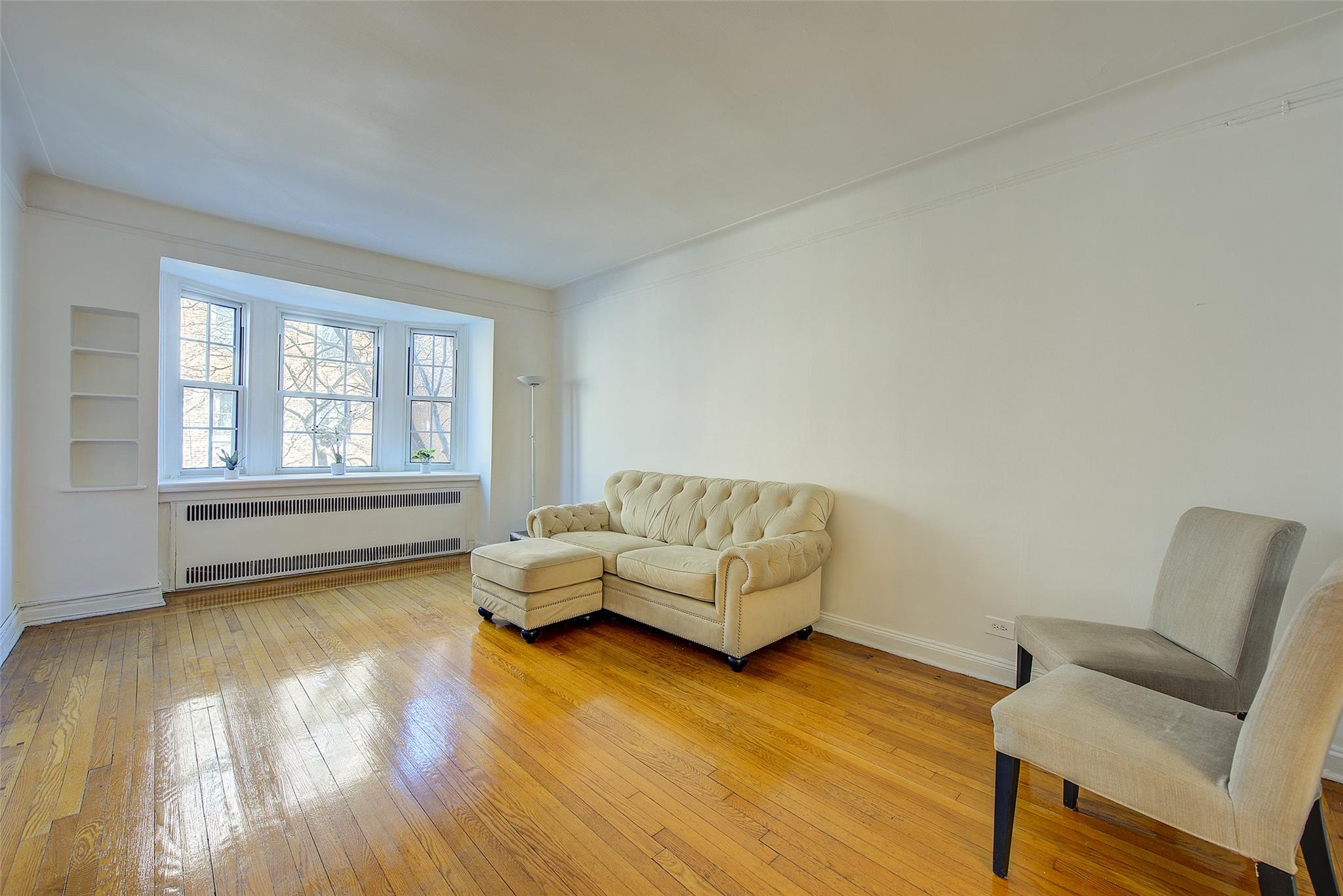 77-12 35 Avenue # A24, Jackson Heights, NY 11372