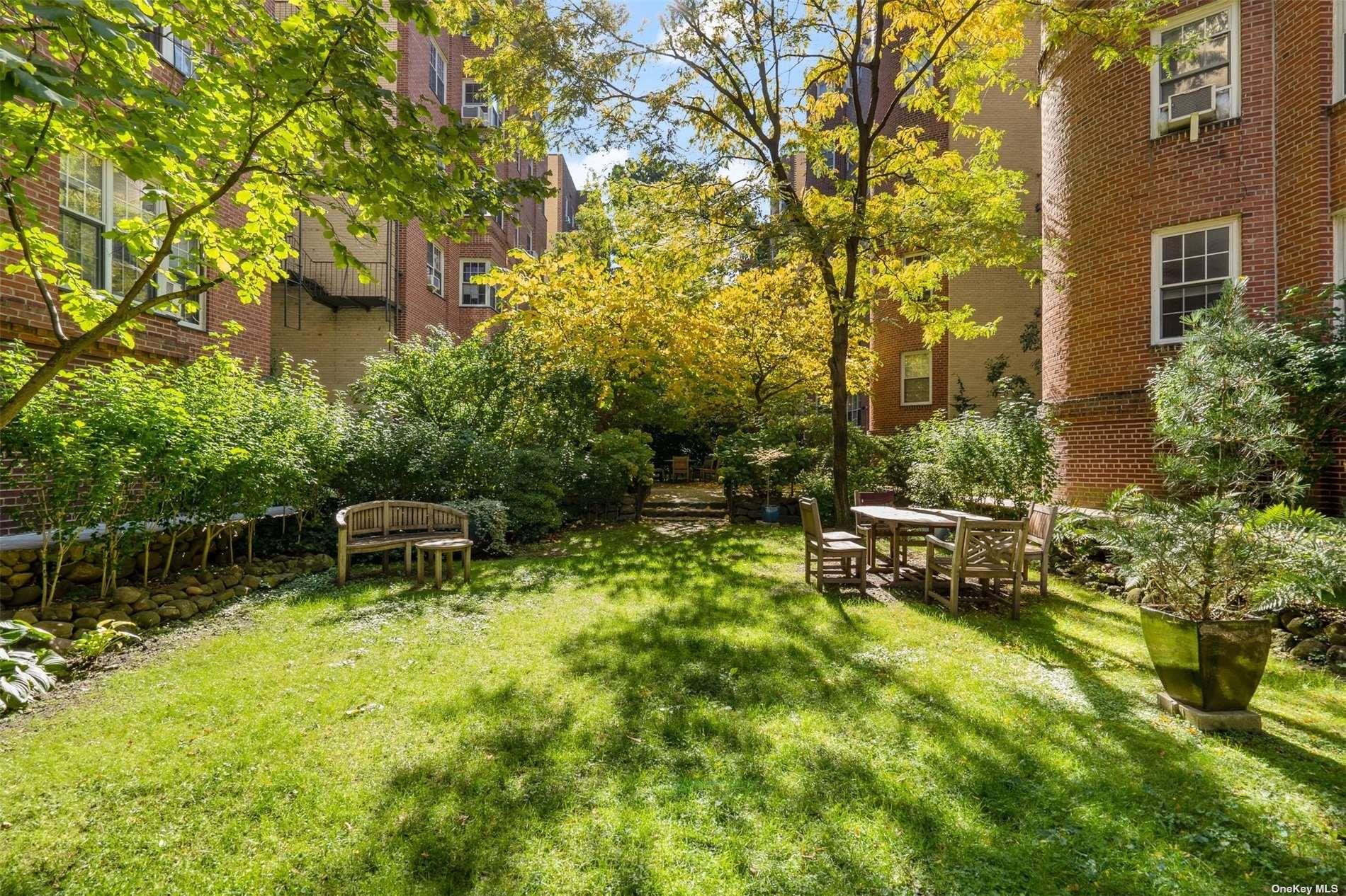 77-12 35 Avenue # A24, Jackson Heights, NY 11372