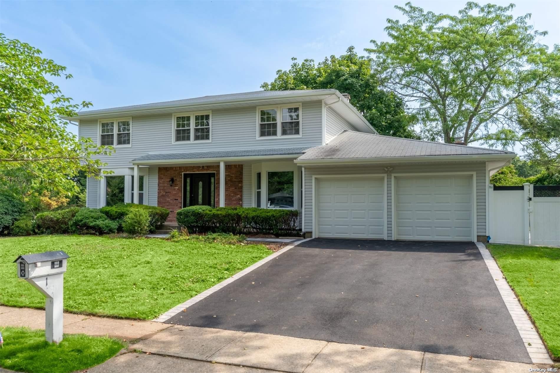 1 Jumel Place, Dix Hills, NY 11746
