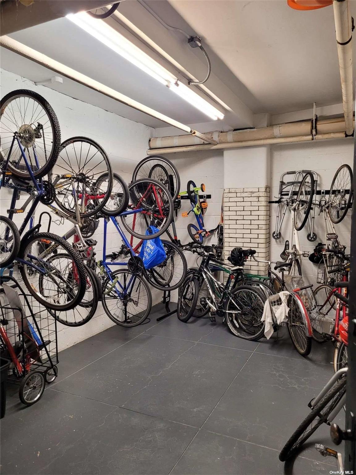 434 E 52 Street # 9A, New York (Manhattan), NY 10022