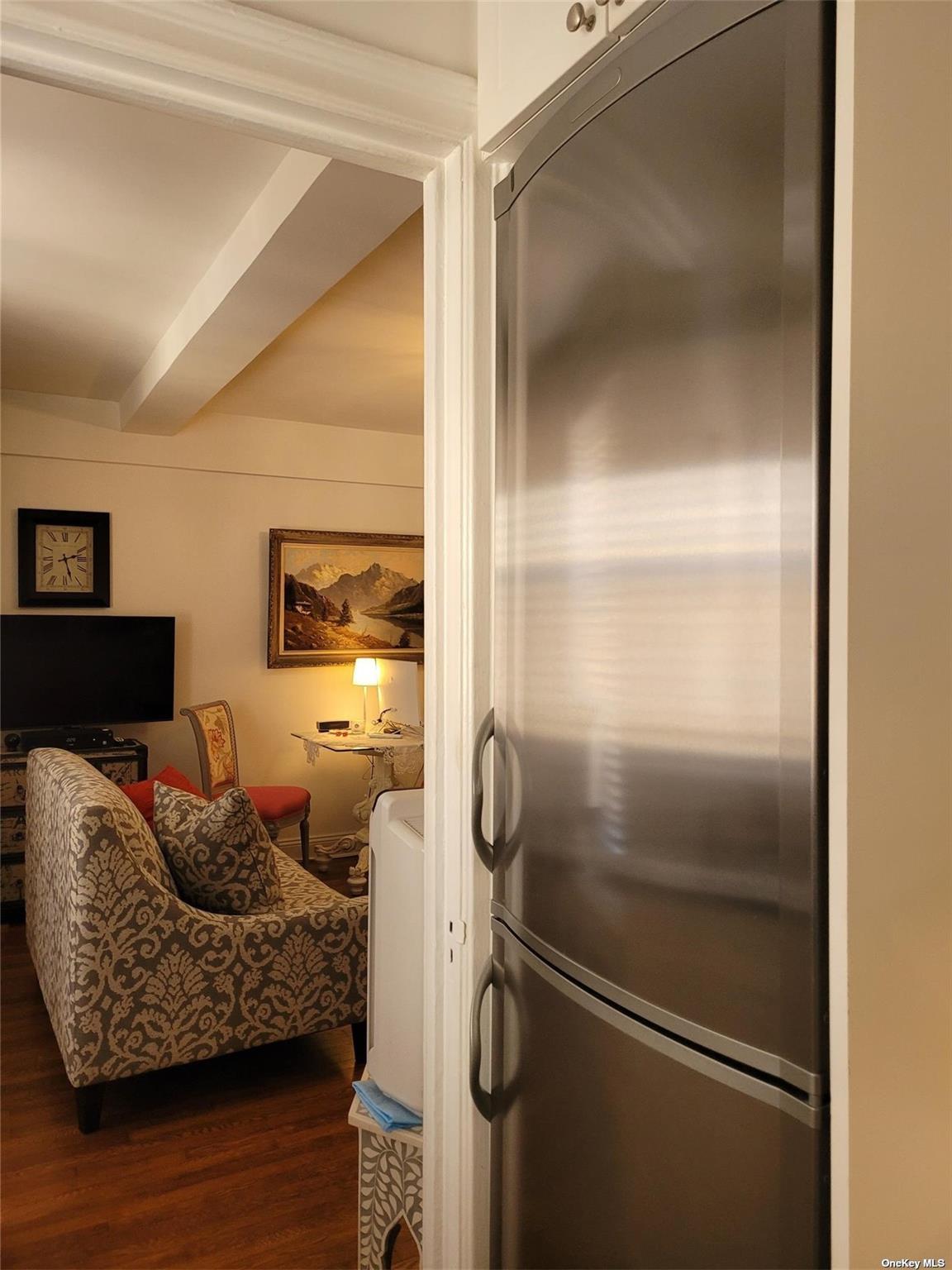 434 E 52 Street # 9A, New York (Manhattan), NY 10022