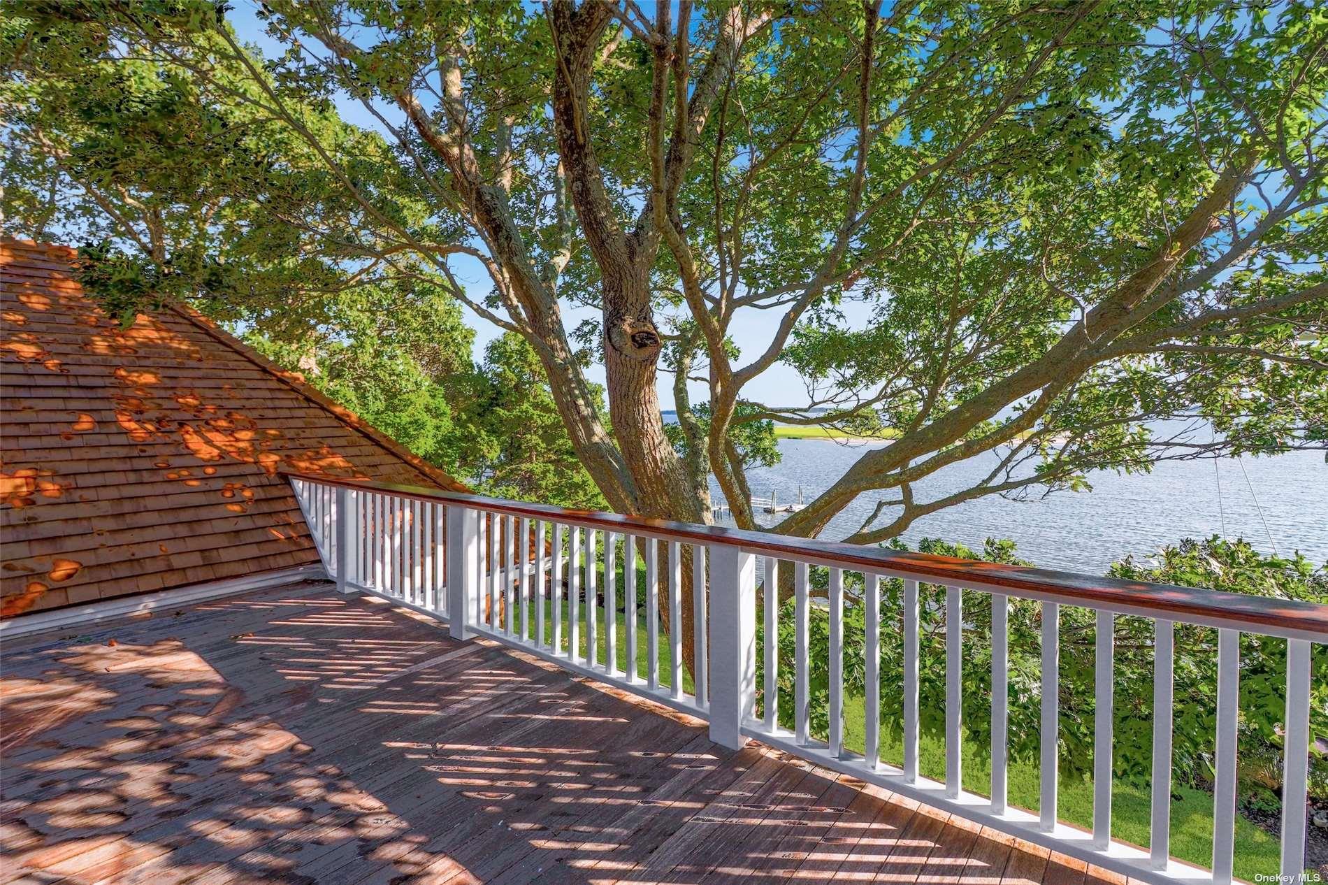 930 W Cove Road, Cutchogue, NY 11935