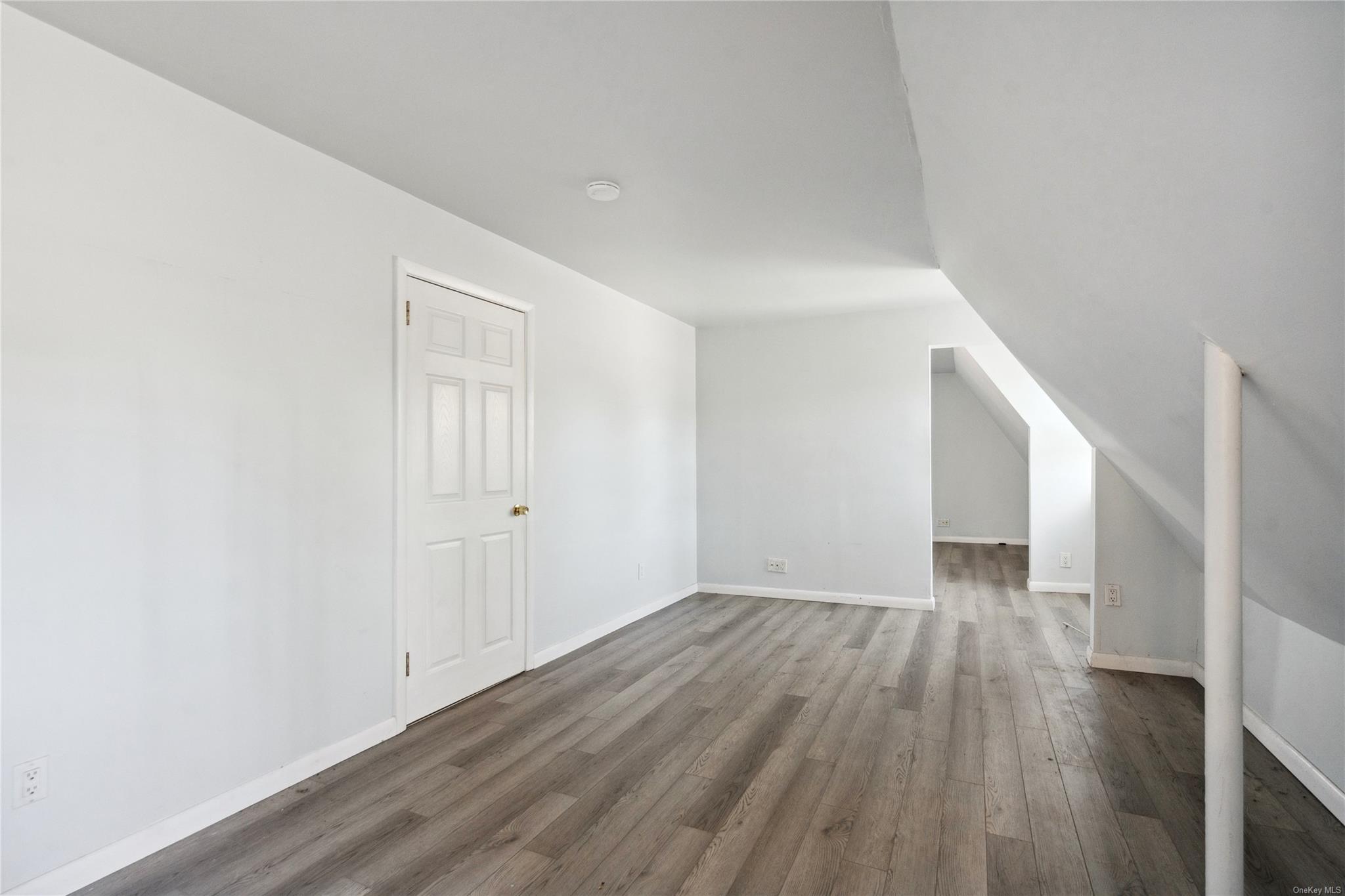 253 Sea Cliff Avenue, Sea Cliff, NY 11579