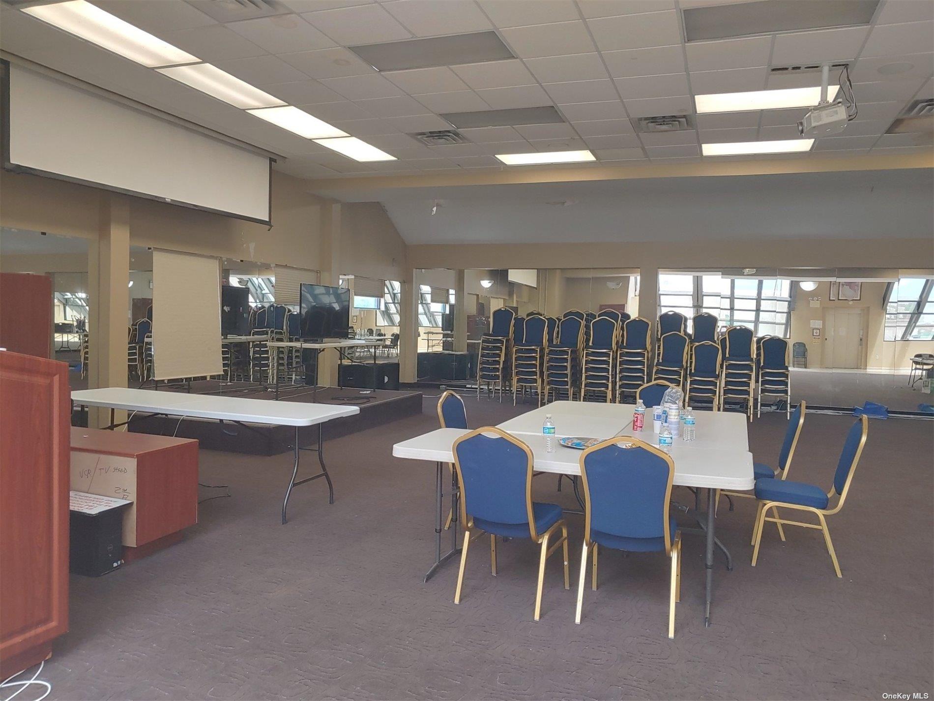 257-10 Union Turnpike # 3, Glen Oaks, NY 11004