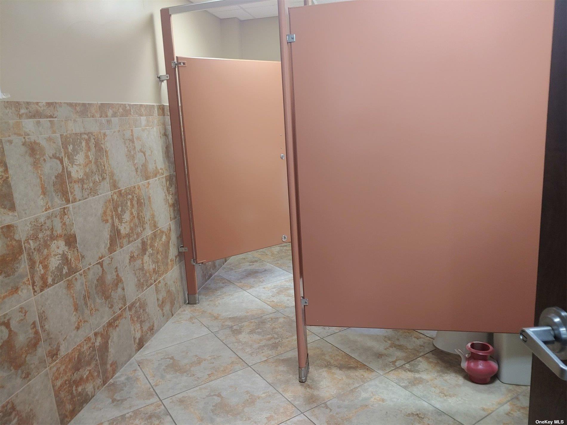 257-10 Union Turnpike # 3, Glen Oaks, NY 11004