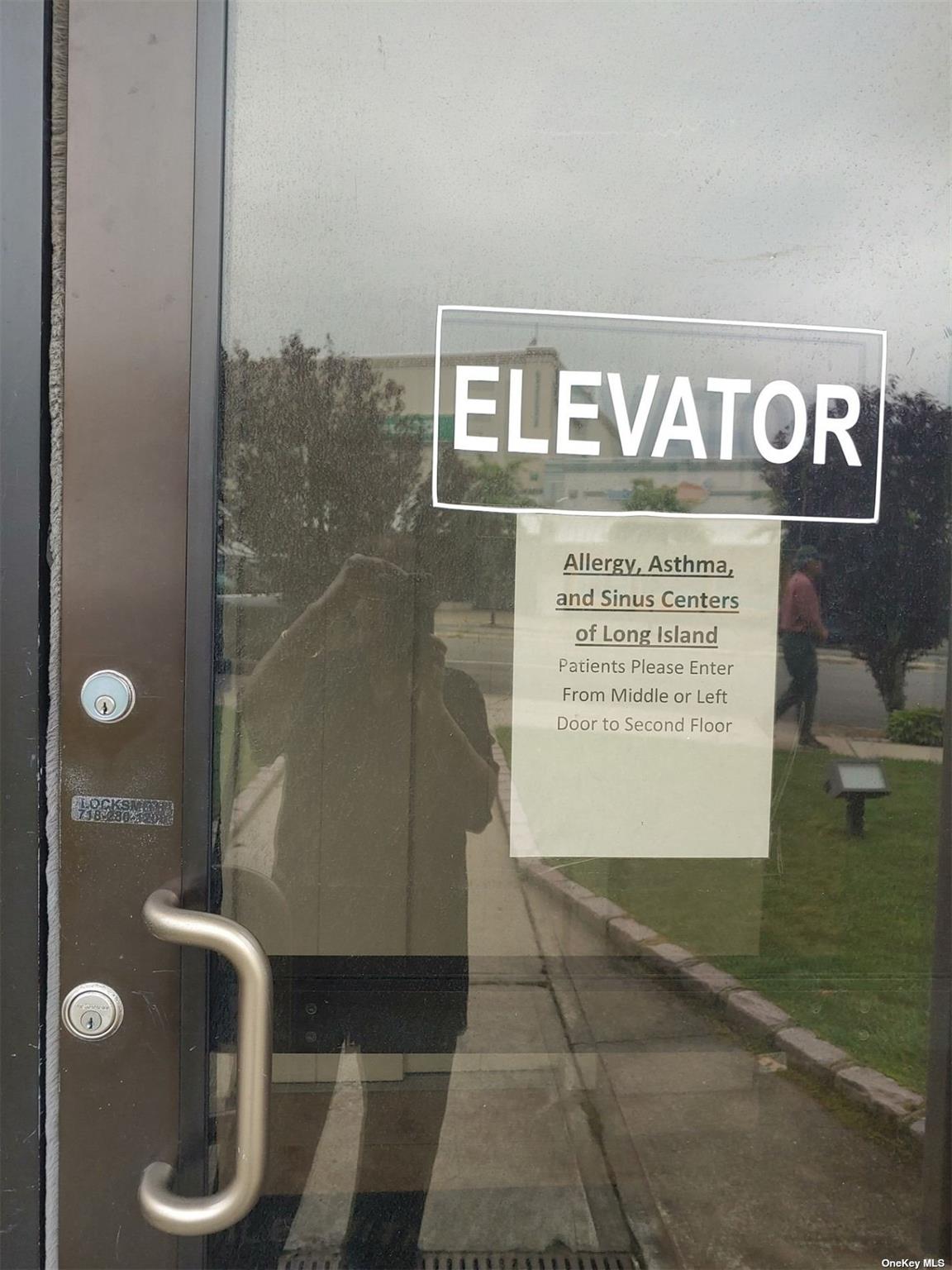 257-10 Union Turnpike # 3, Glen Oaks, NY 11004