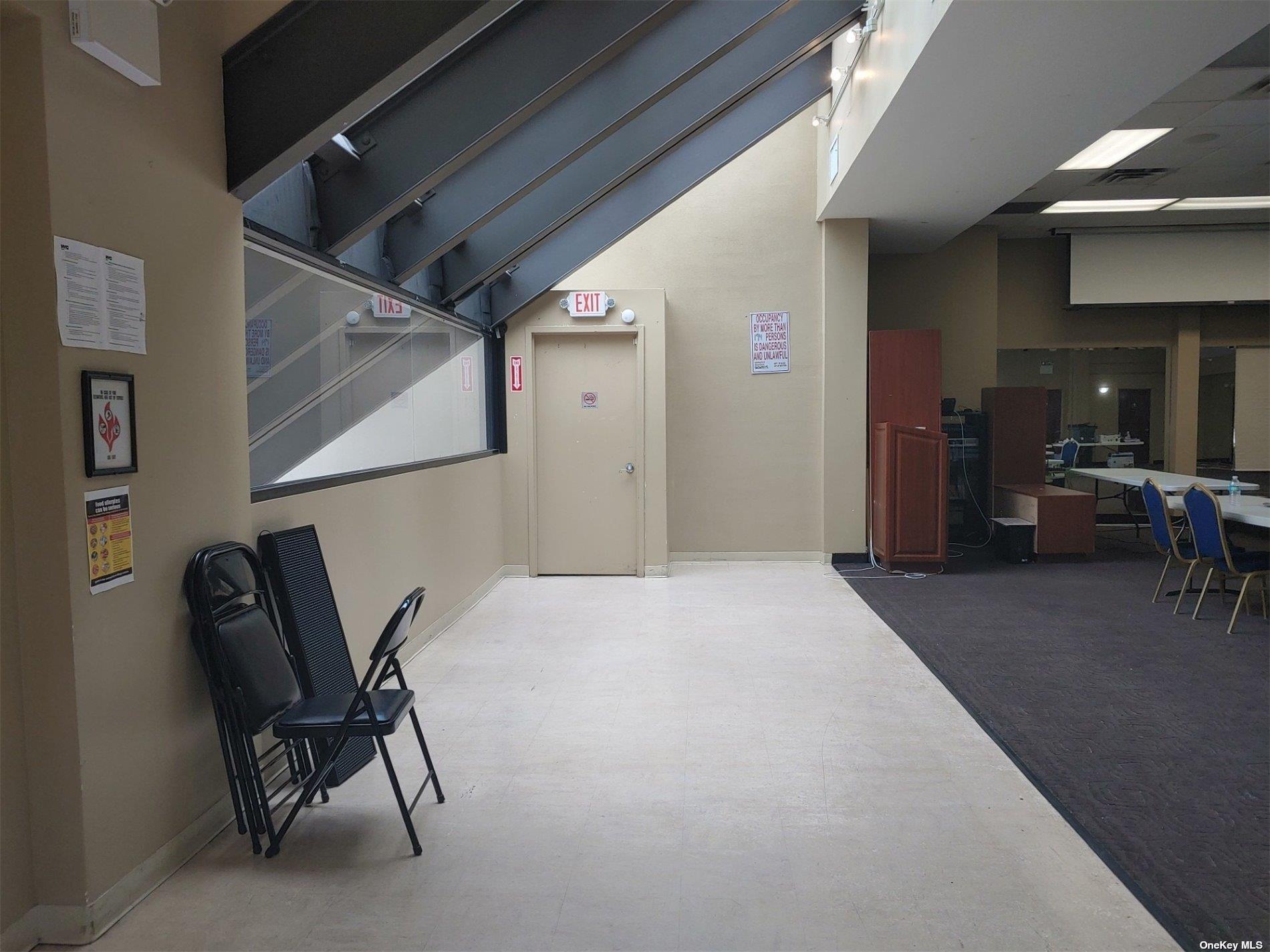 257-10 Union Turnpike # 3, Glen Oaks, NY 11004