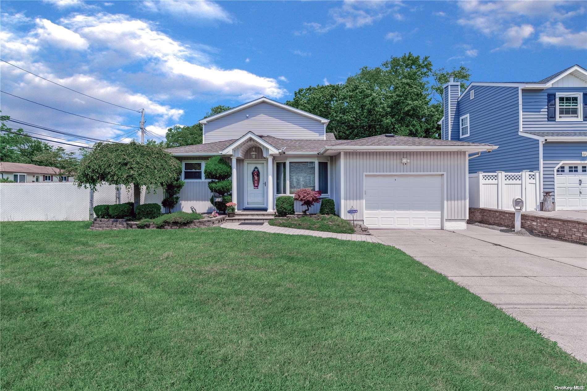 121 Central Avenue, Deer Park, NY 11729