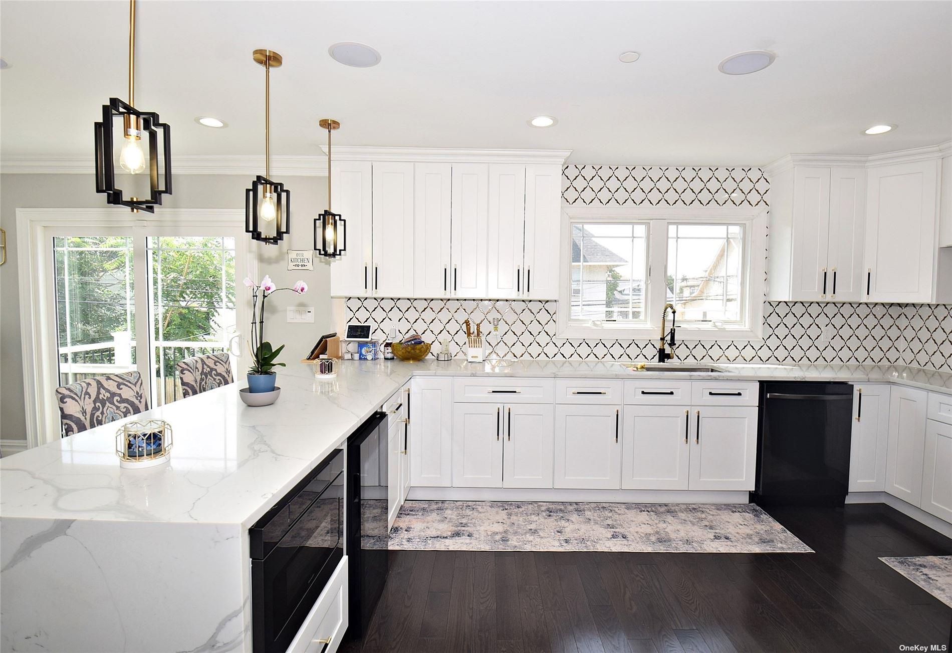 46 E Fulton Street, Long Beach, NY 11561