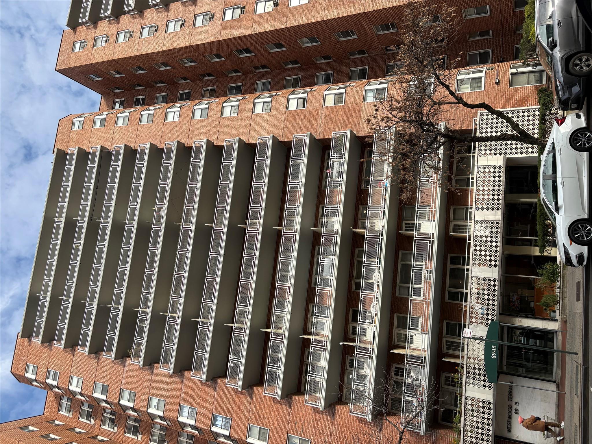 89-15 Parsons Blvd # 11G, Jamaica, NY 11432