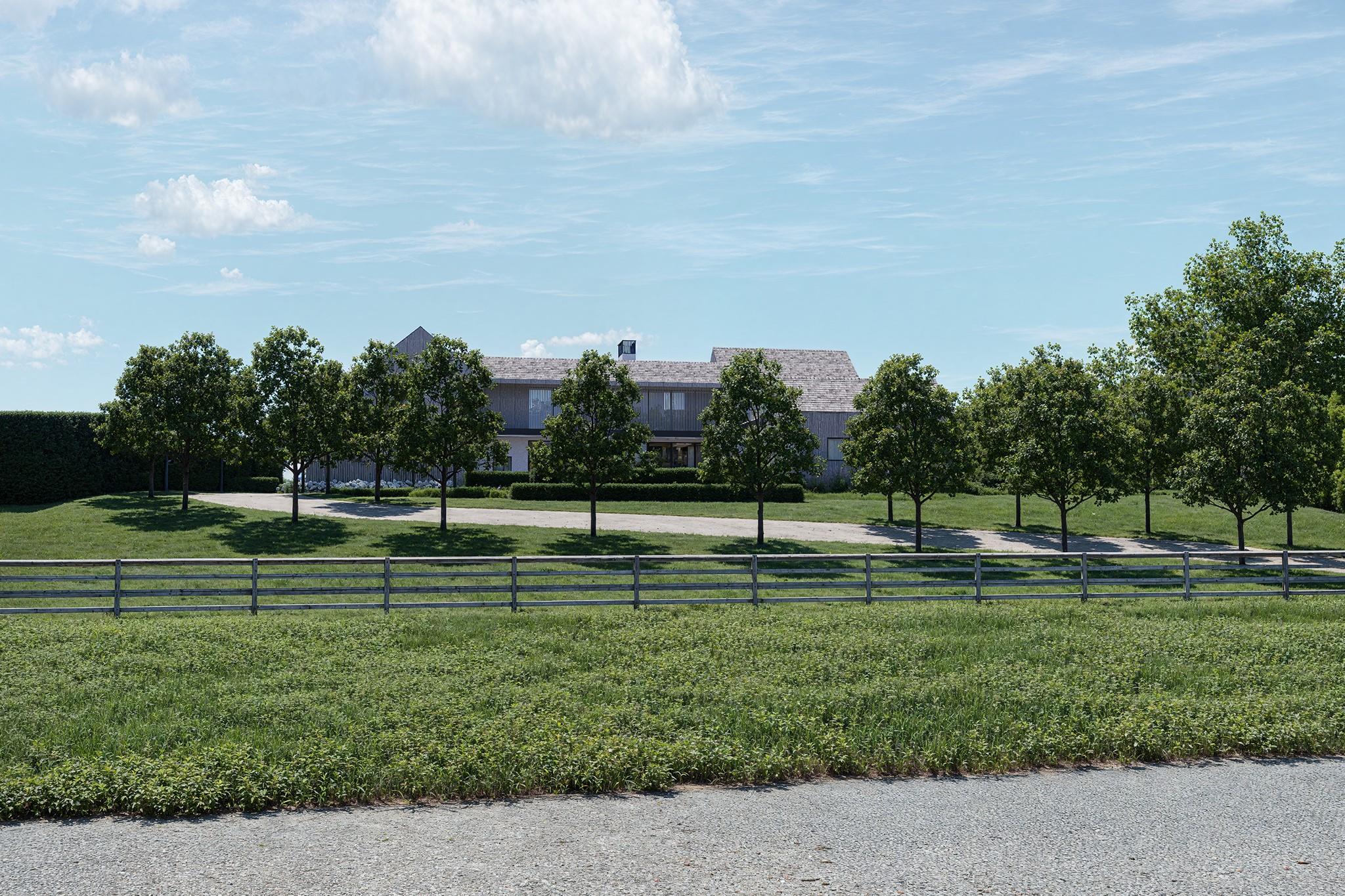 84 Wainscott Hollow Road, Wainscott, NY 11975