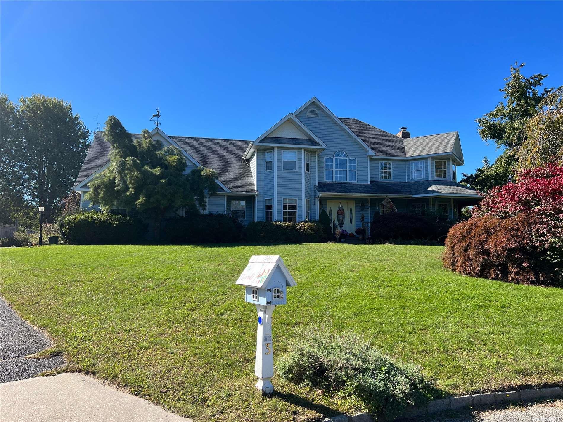 3 Old Brookville, Manorville, NY 11949